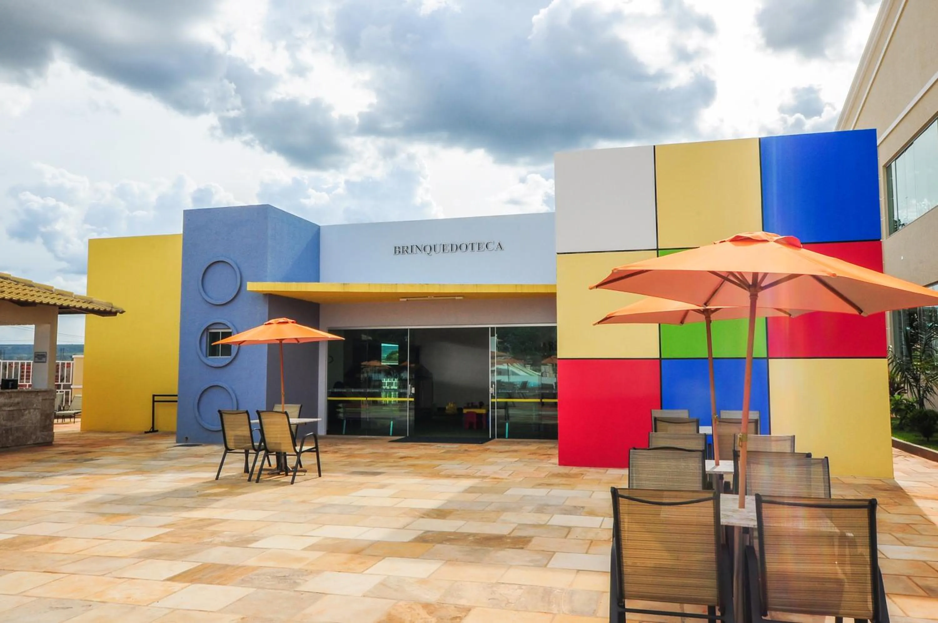 Property building in Lacqua diRoma I - MF