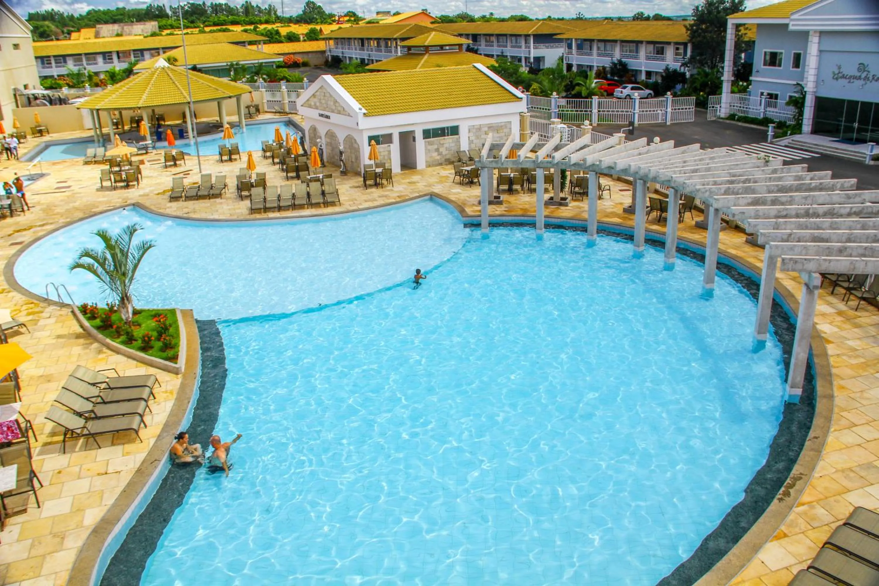 Property building in Lacqua diRoma I - MF