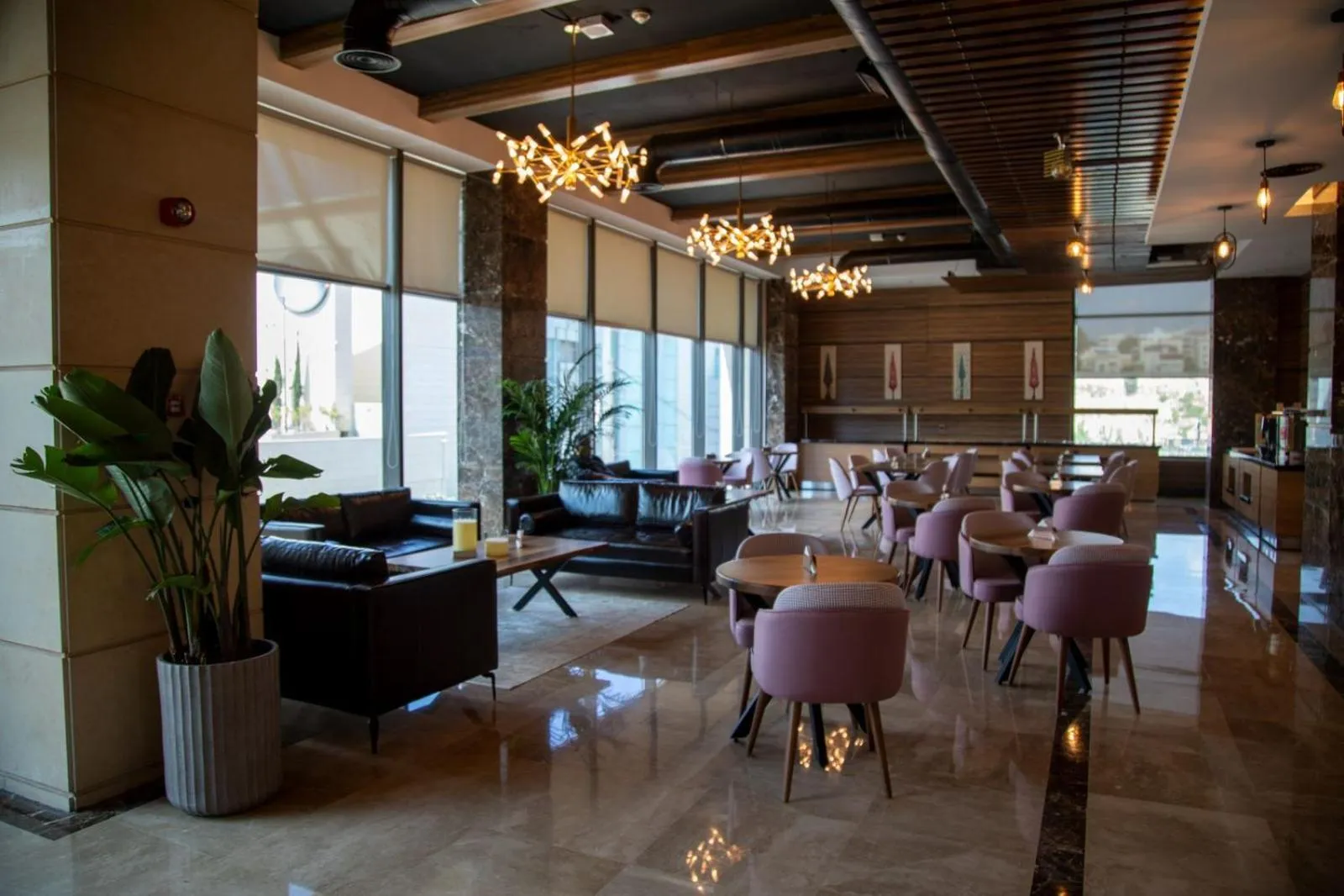 Restaurant/places to eat in Jeddah Homes Boutique Hotel