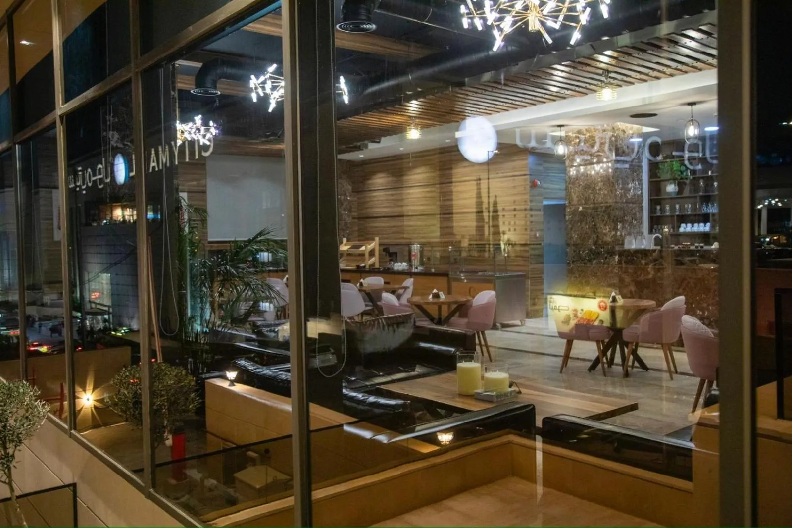 Restaurant/places to eat in Jeddah Homes Boutique Hotel