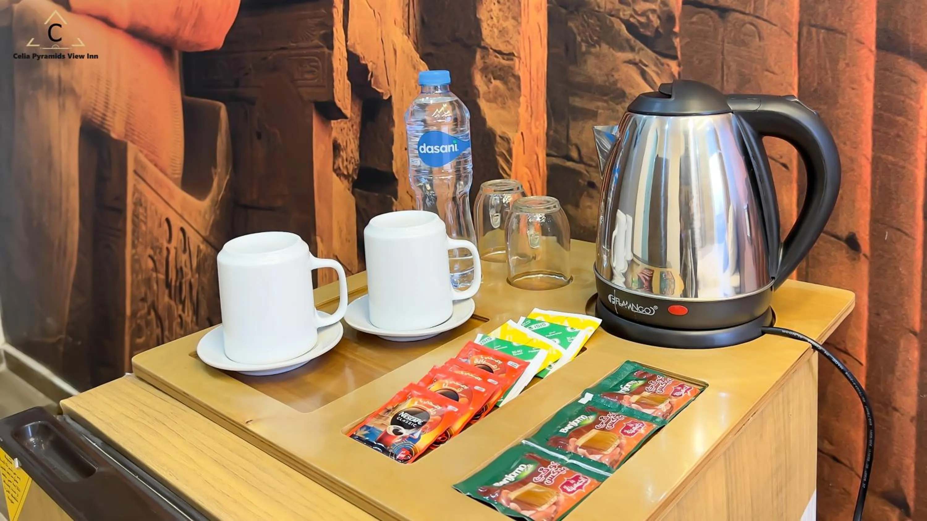 Coffee/tea facilities in Celia Pyramids View inn