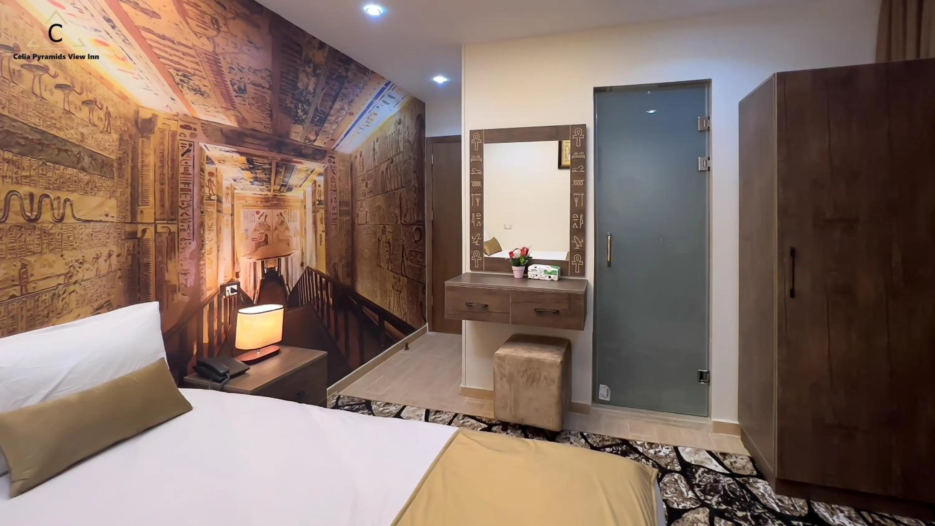 Bedroom, Bed in Celia Pyramids View inn