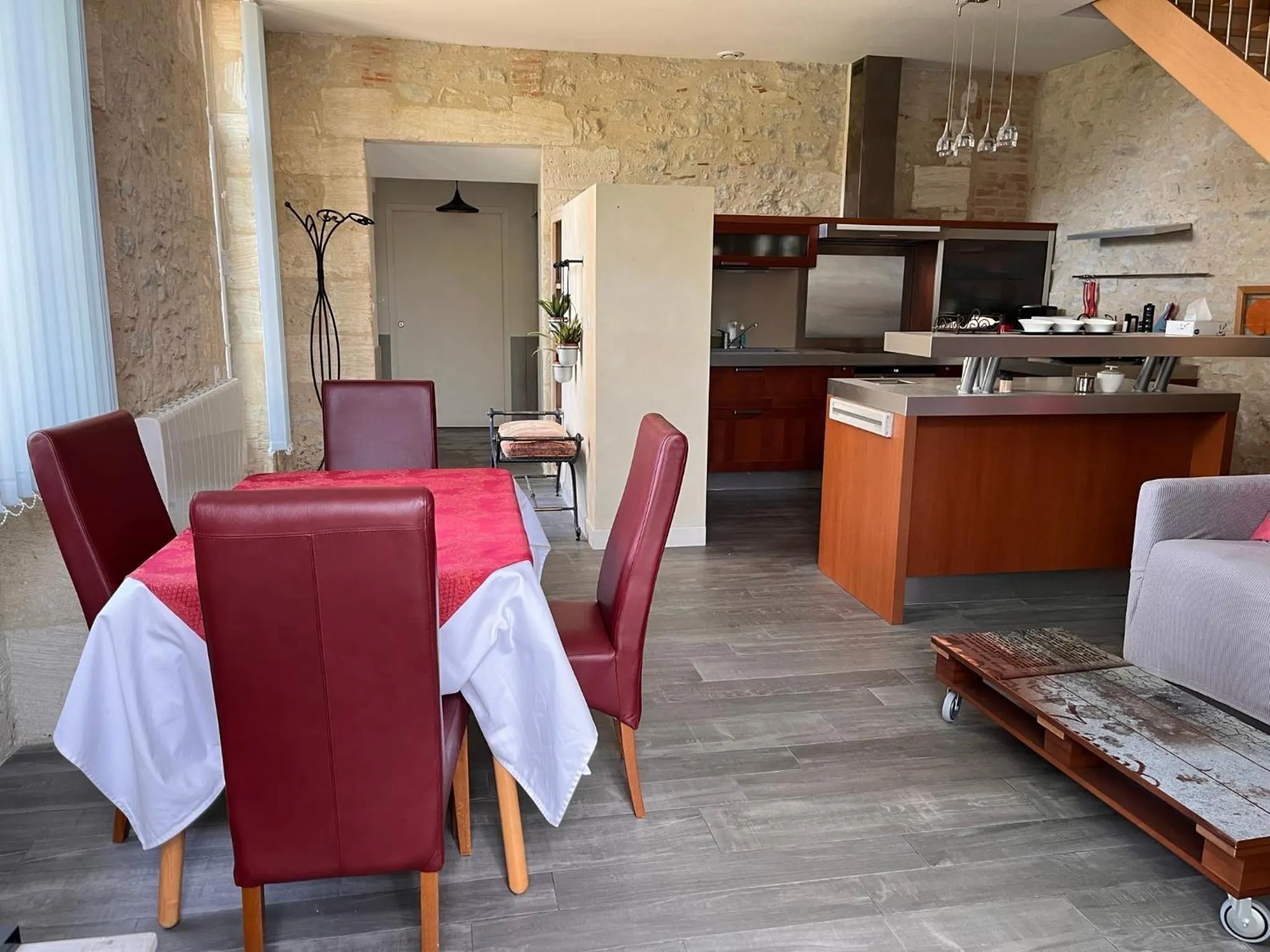 Dining area in Le Loft Ancien Haras de la Tour