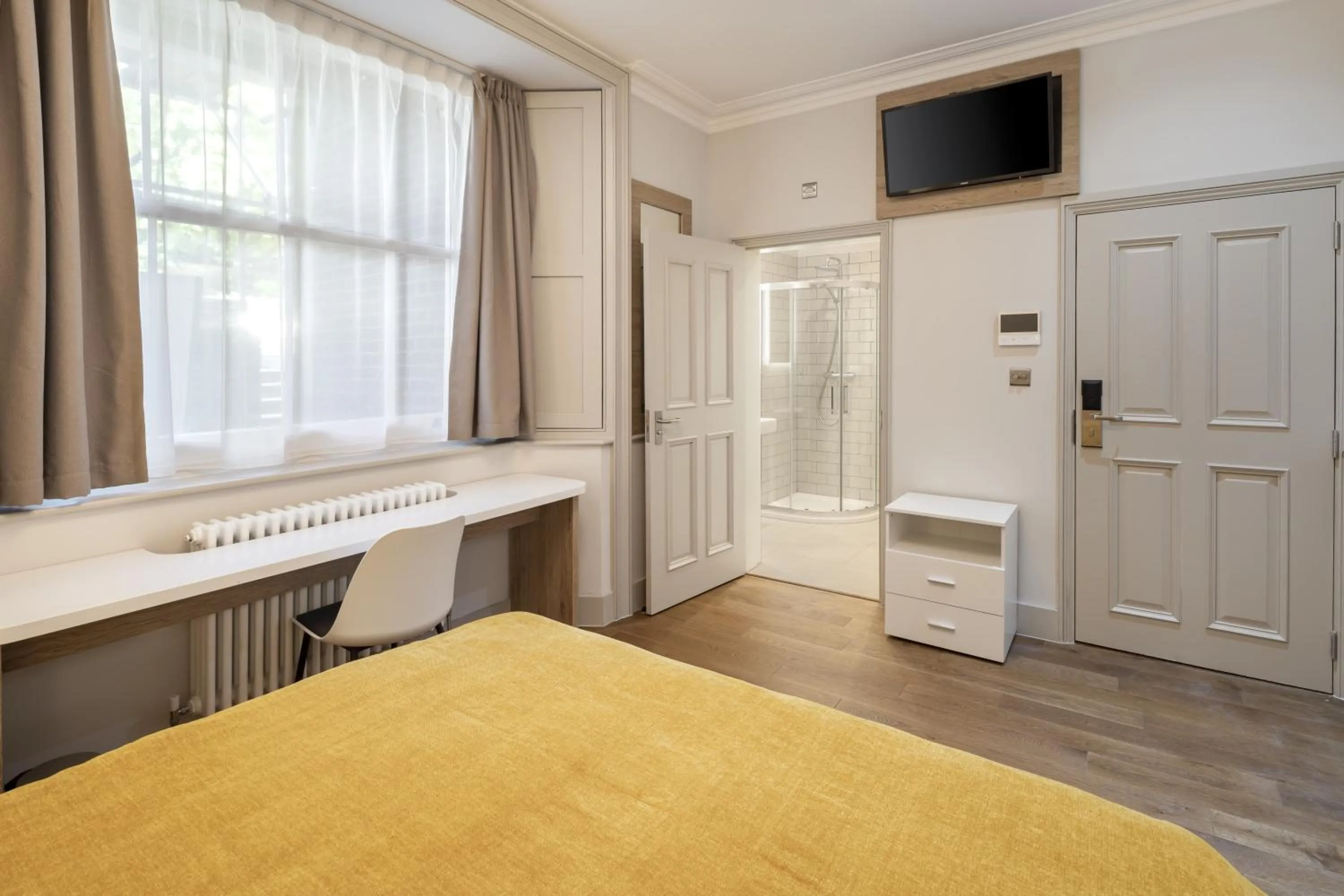 Bed in Notting Hill House