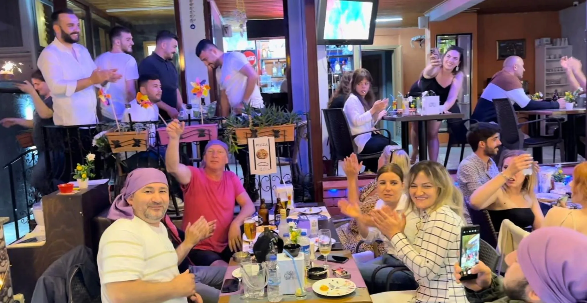 Restaurant/places to eat in Agora Apart Hotel