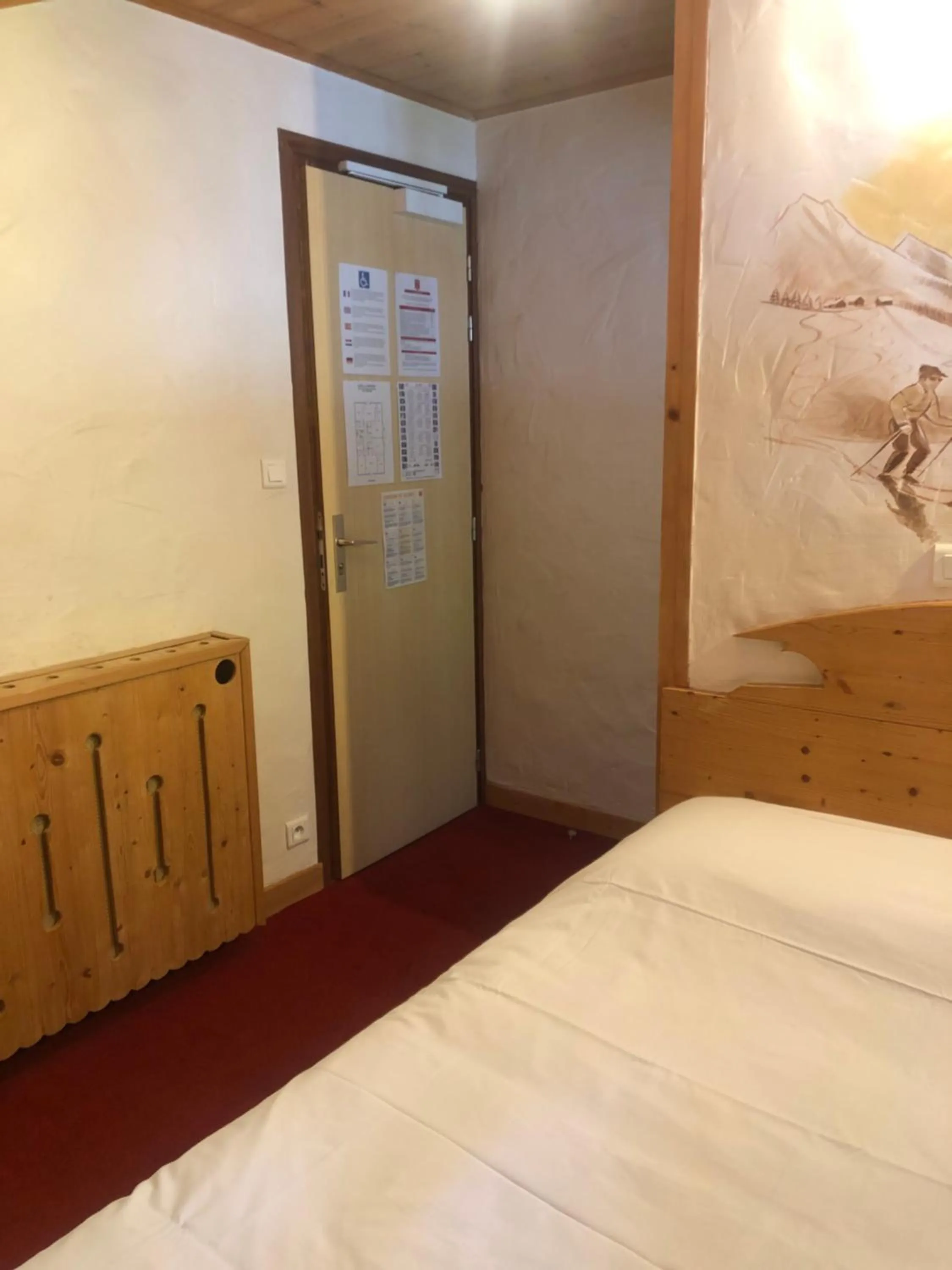 Bedroom, Bed in Hôtel la Kinkerne