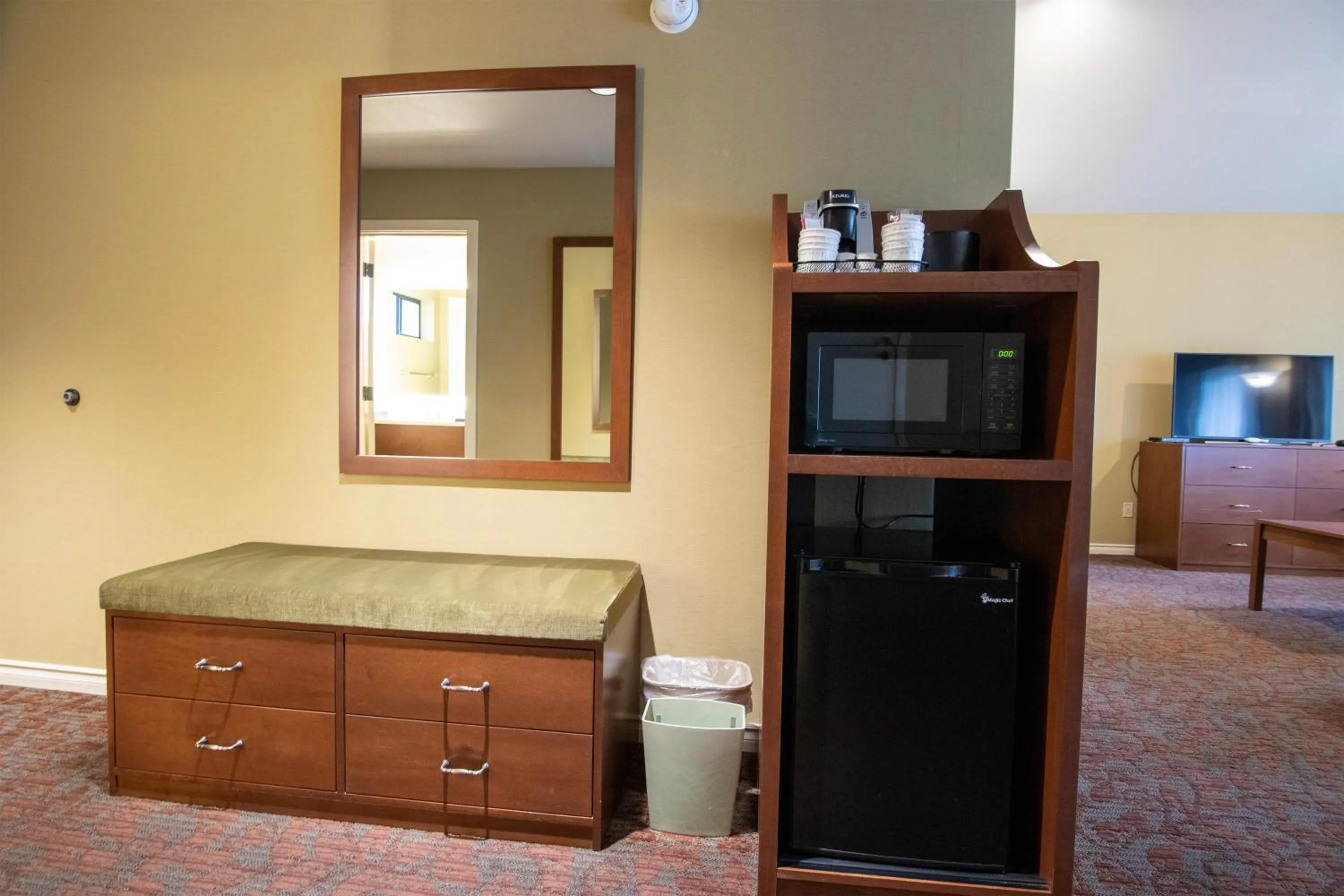 Bedroom, Bed in The Bard's Inn - BW Signature Collection by Best Western