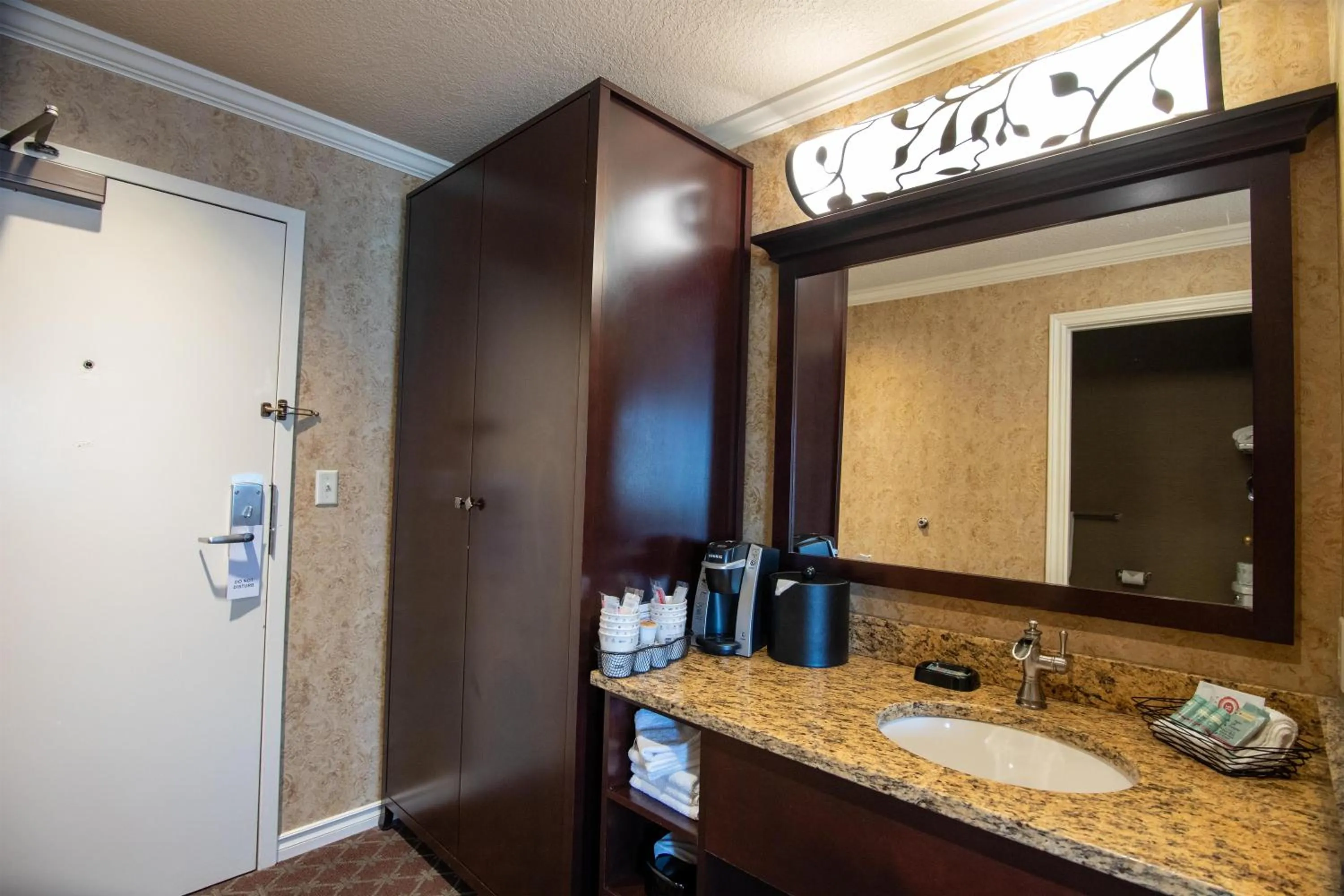 Bedroom in The Bard's Inn - BW Signature Collection by Best Western