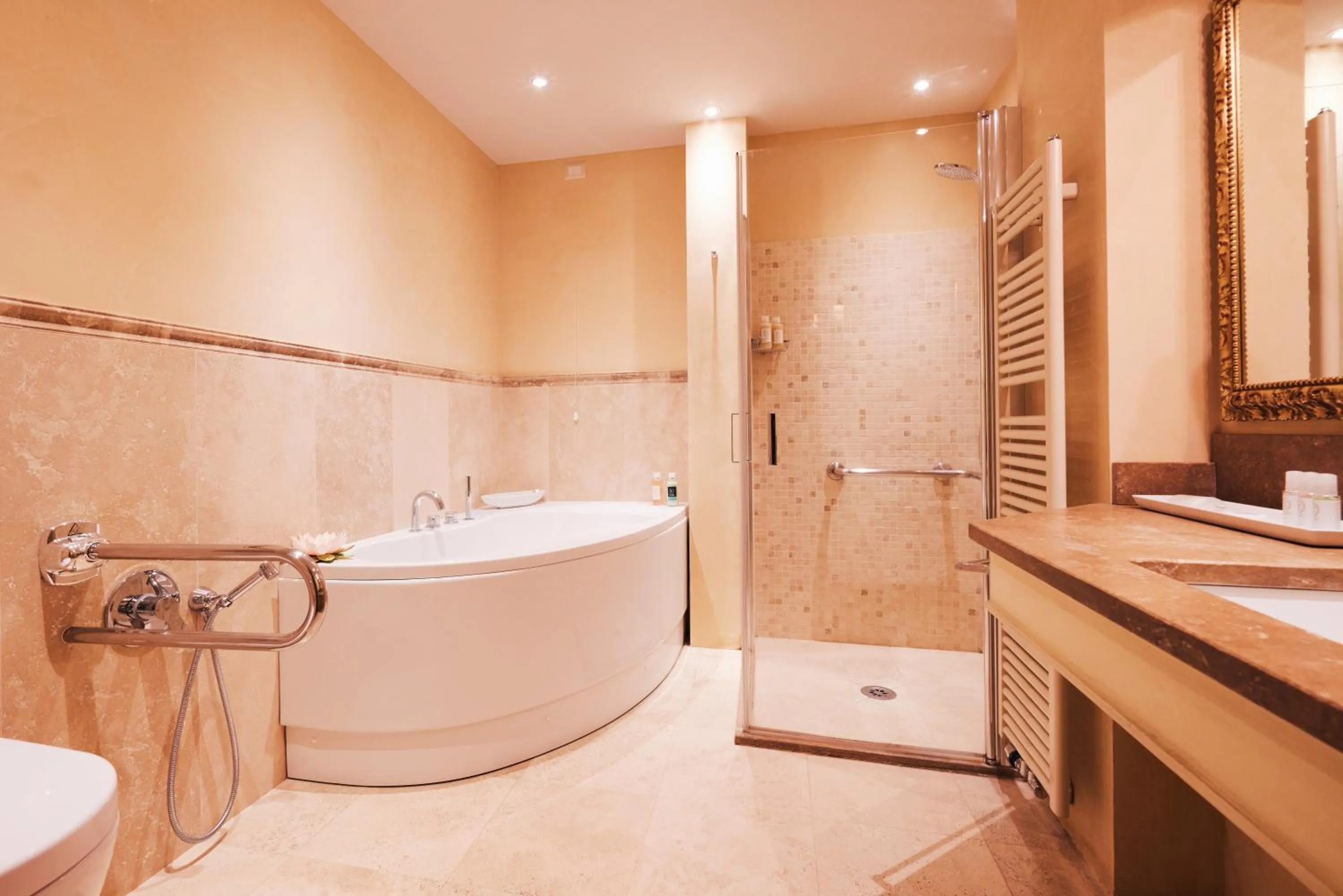 Bathroom in La Corte Di Ambra