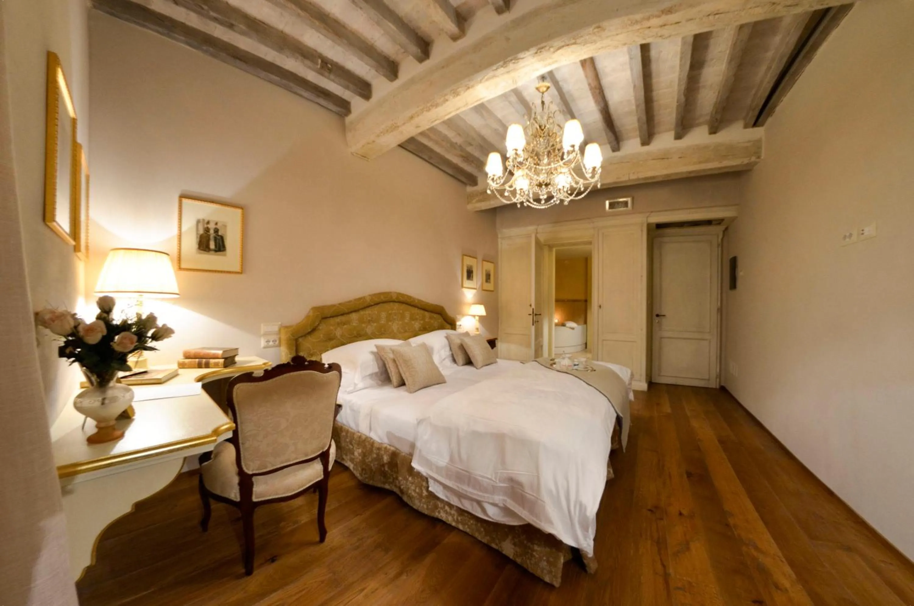 Bedroom, Bed in La Corte Di Ambra