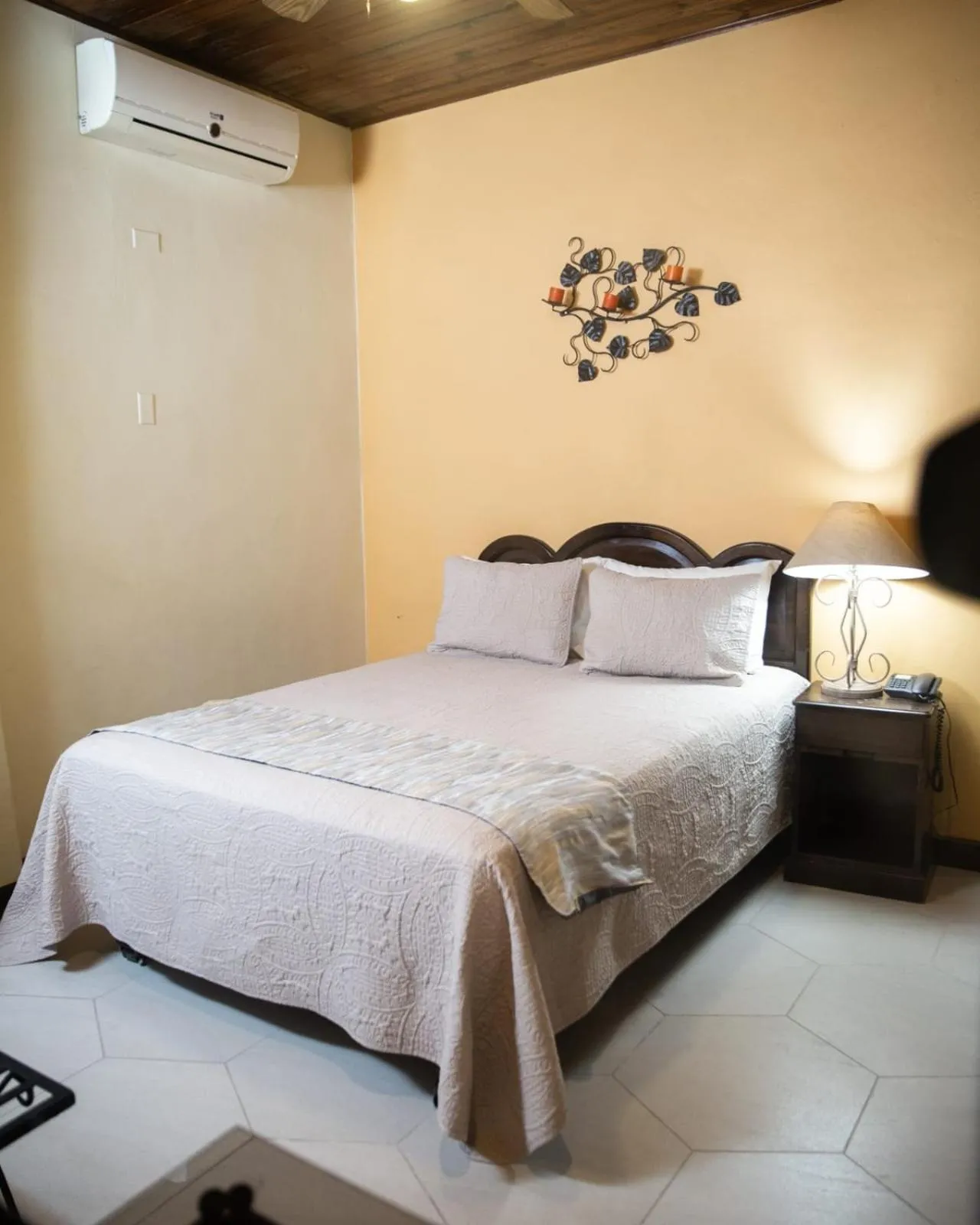 Bed in Hotel Plaza Copan