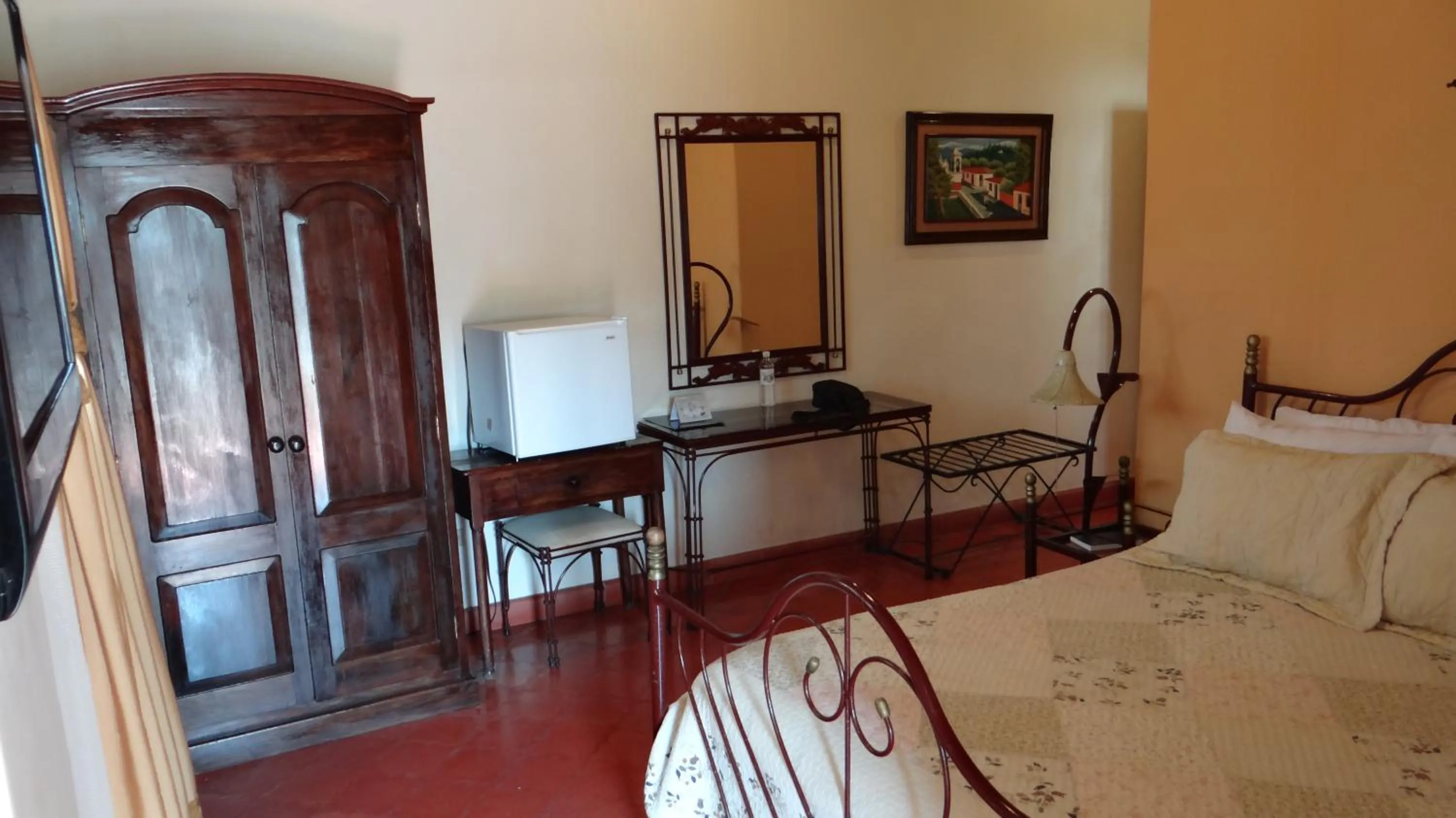 Living room, Bed in Hotel Plaza Copan