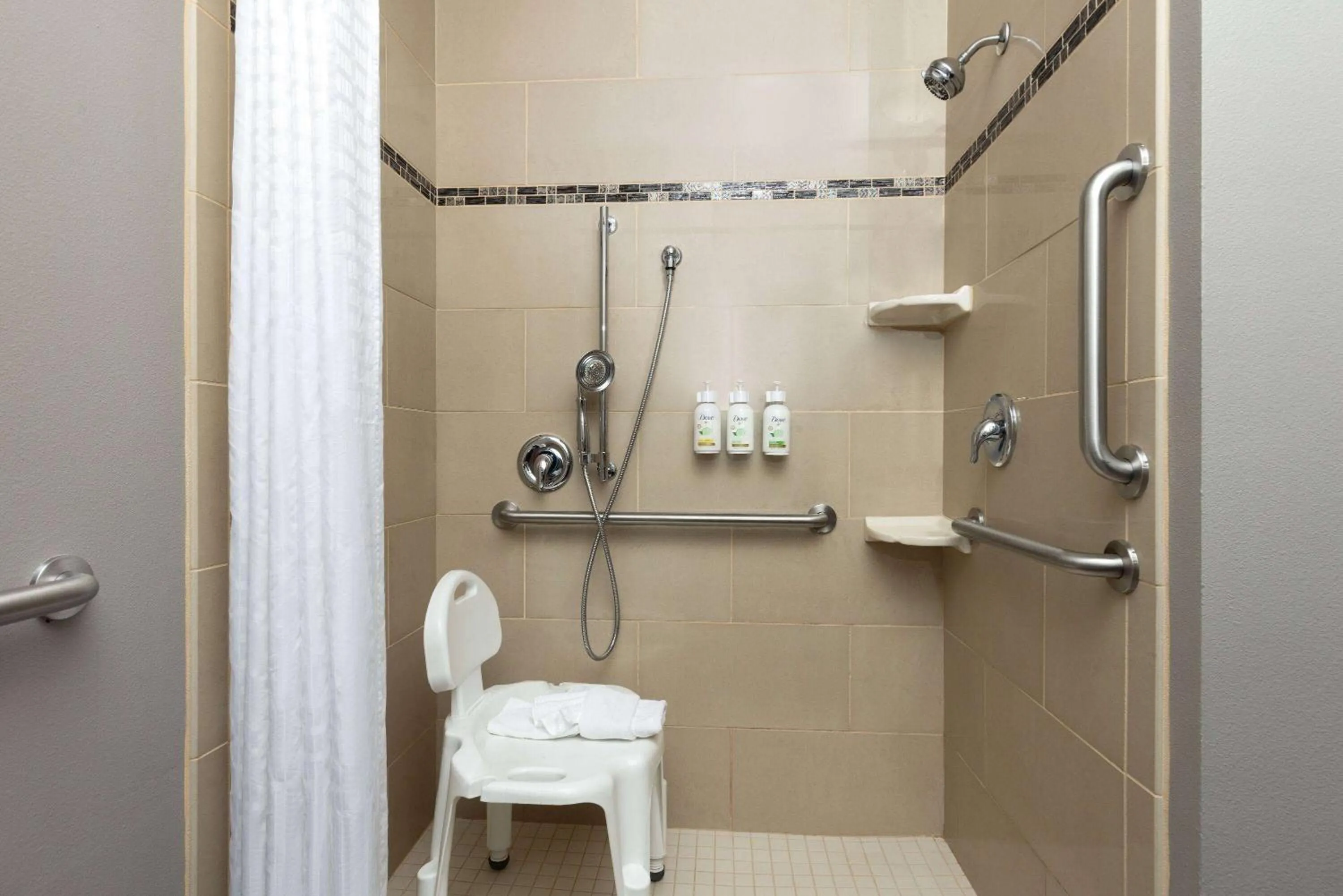Shower in La Quinta by Wyndham Sioux Falls