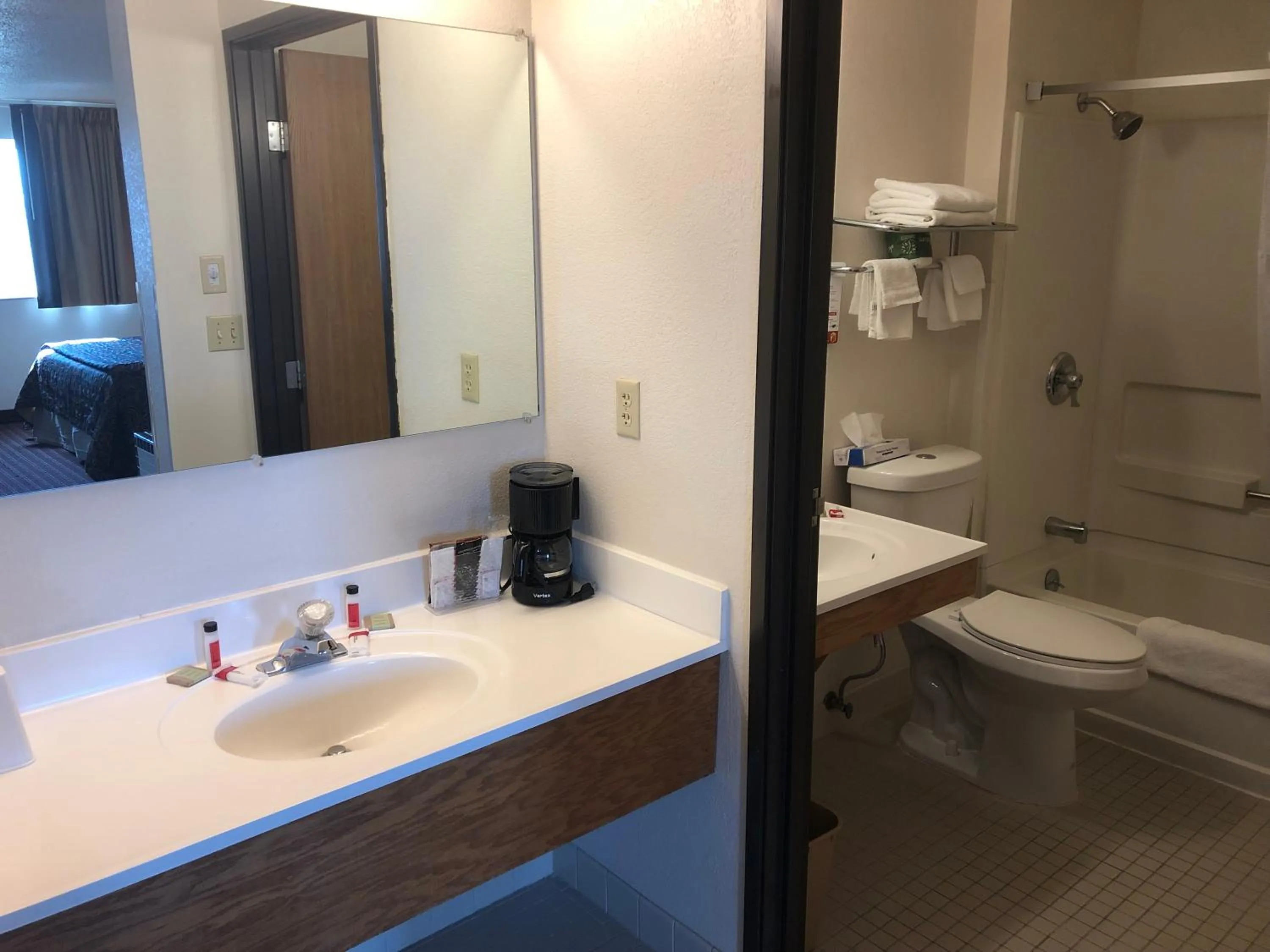 Bathroom in Super 8 by Wyndham Pendleton