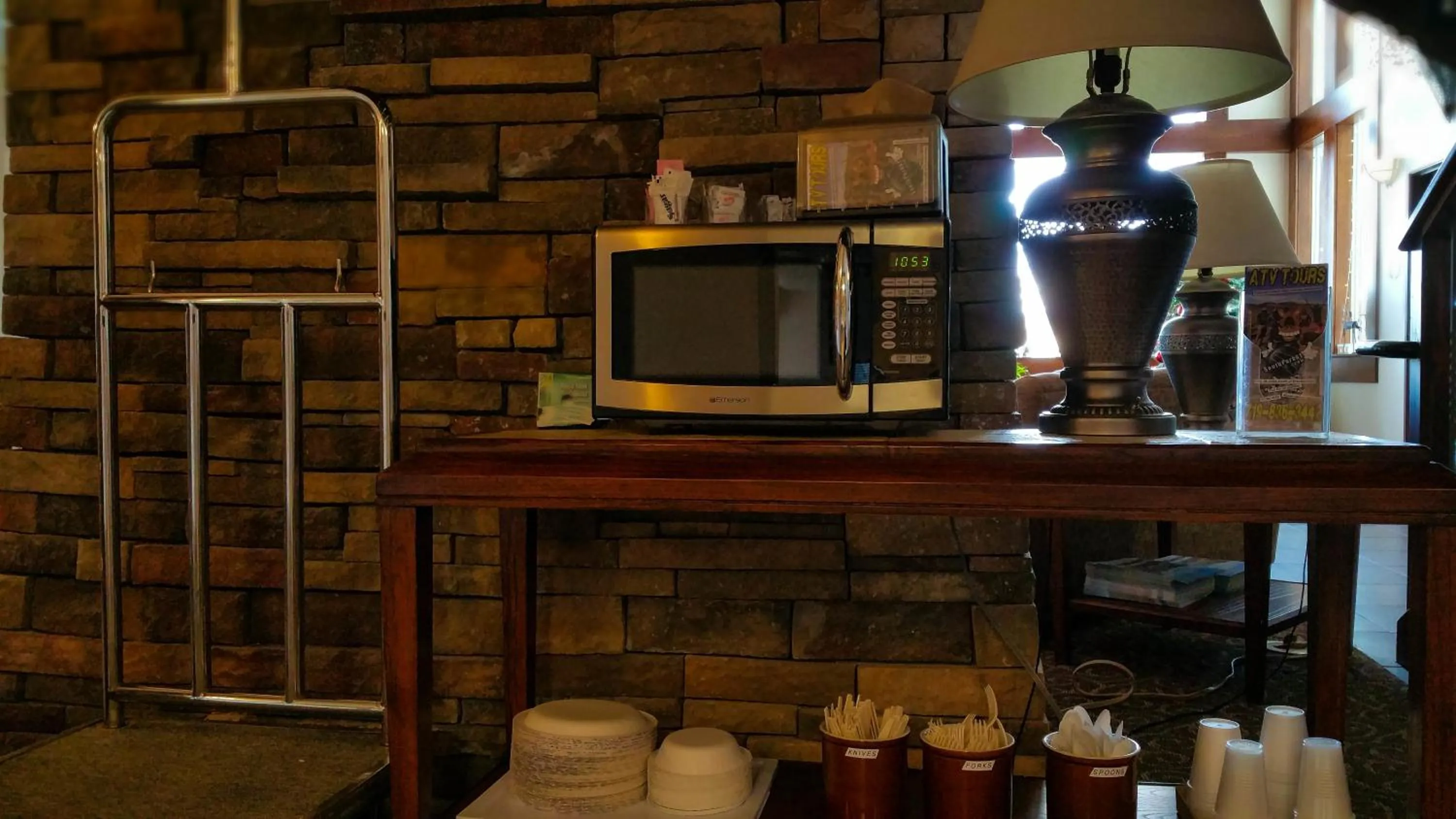 Food in A Riverside Inn Travelodge by Wyndham