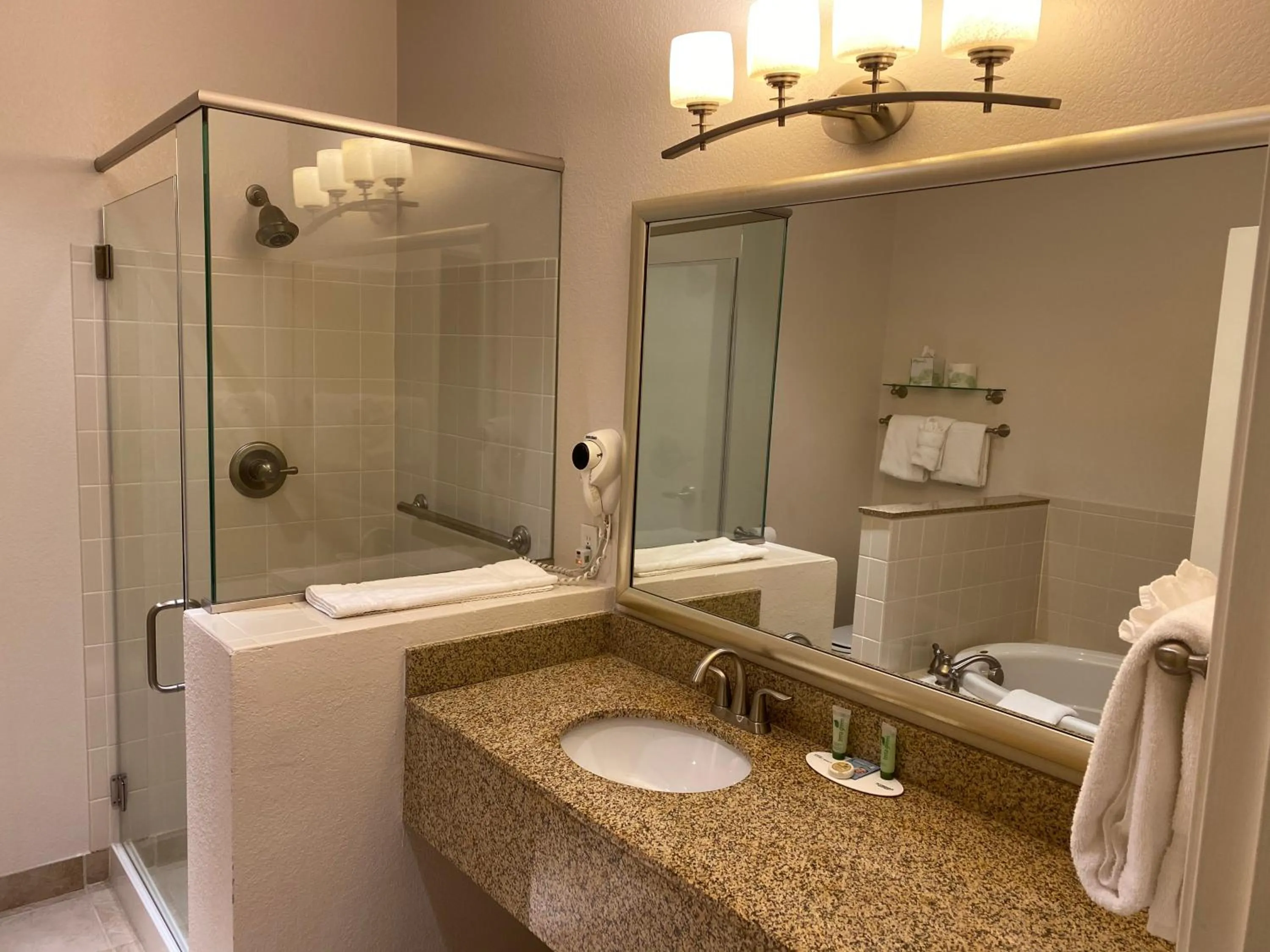 Bathroom in A Riverside Inn Travelodge by Wyndham