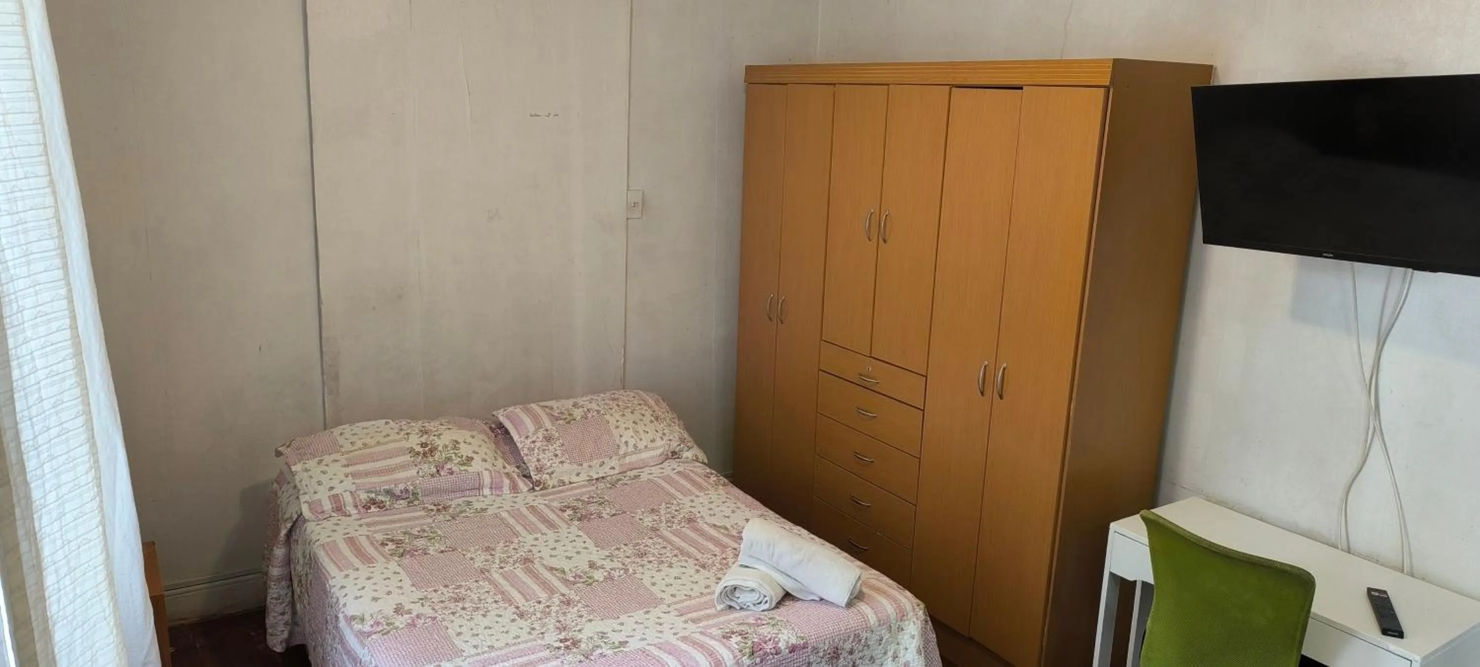 Bed in Comarca Valparaíso