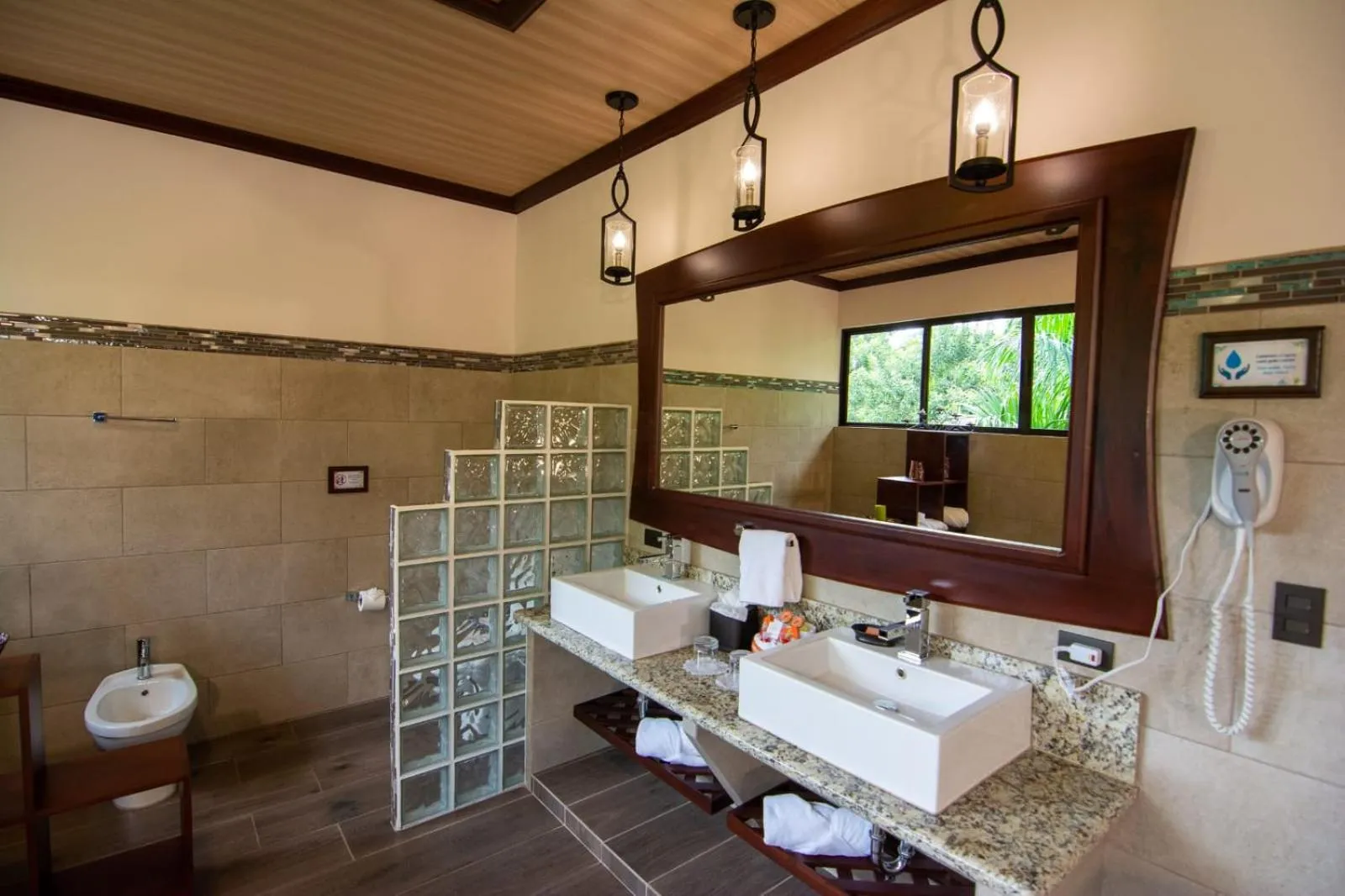 Toilet in Hotel Arenal Springs Resort & Spa