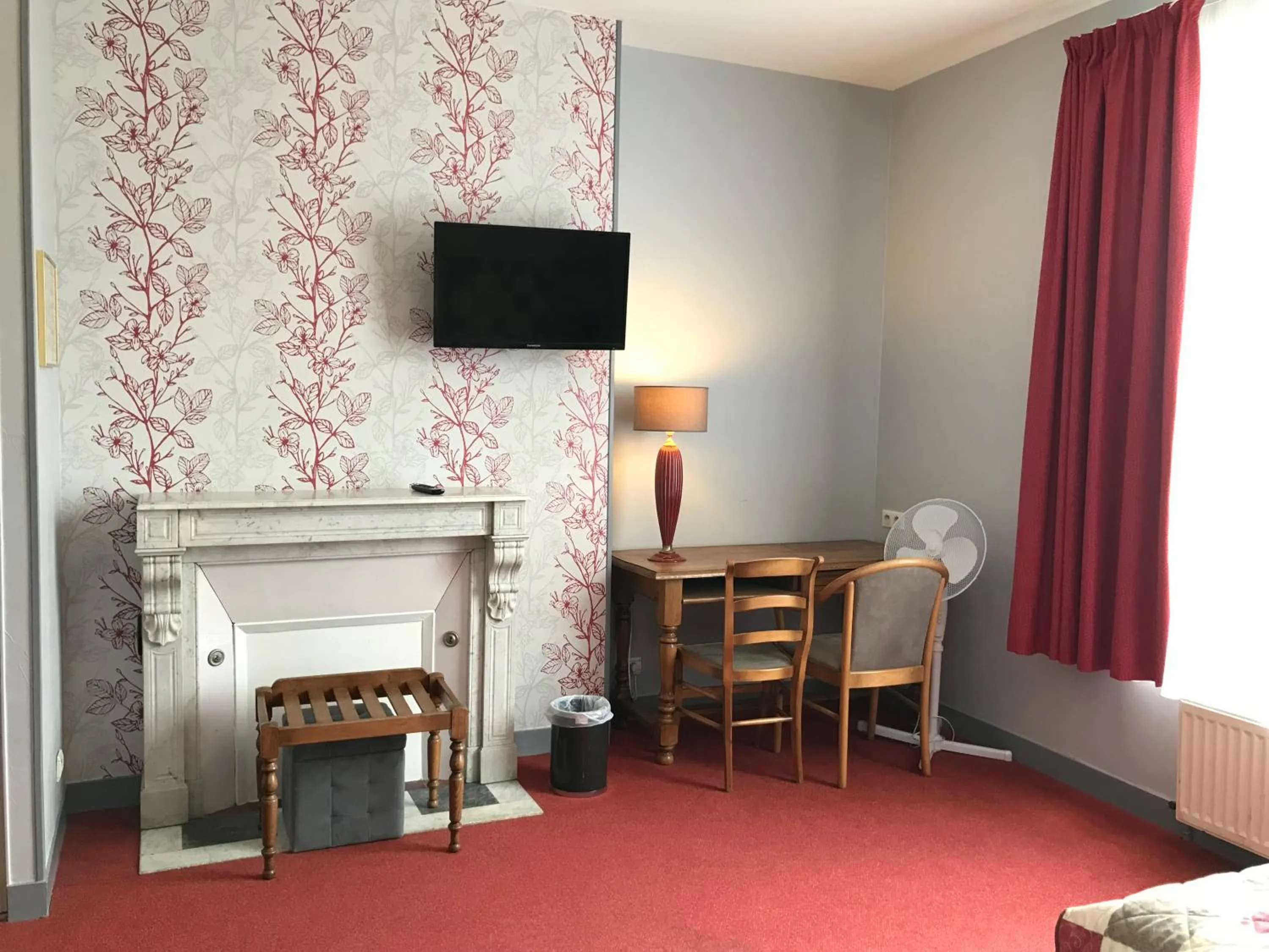 Logis Hôtel & Restaurant La Villa des Houx