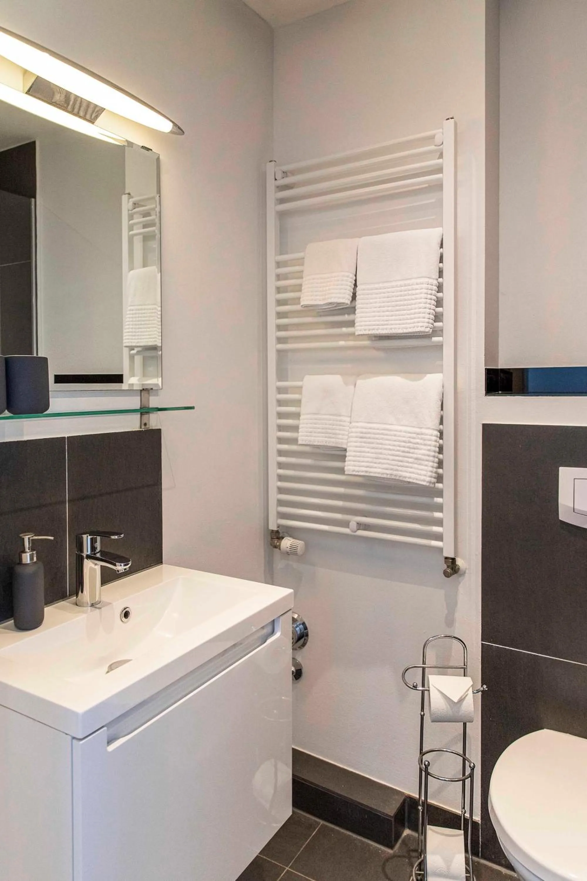 Luxx City Apartments