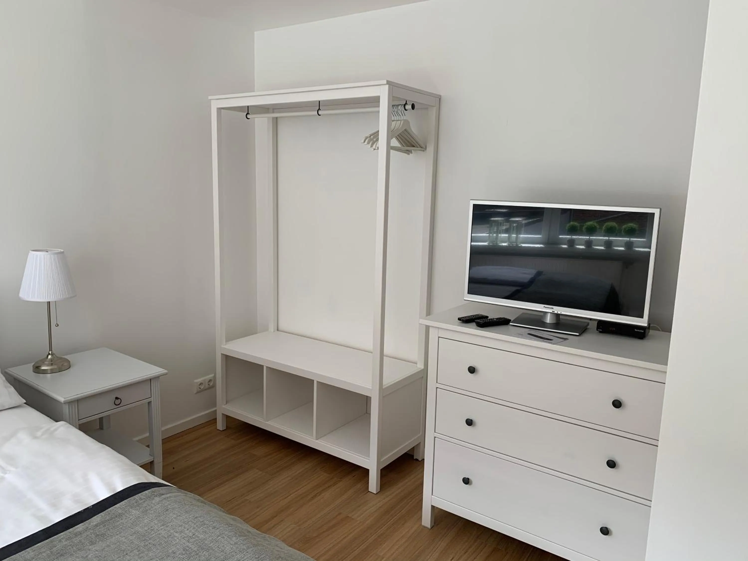 Photo of the whole room, Bed in acora Kiel Living the City