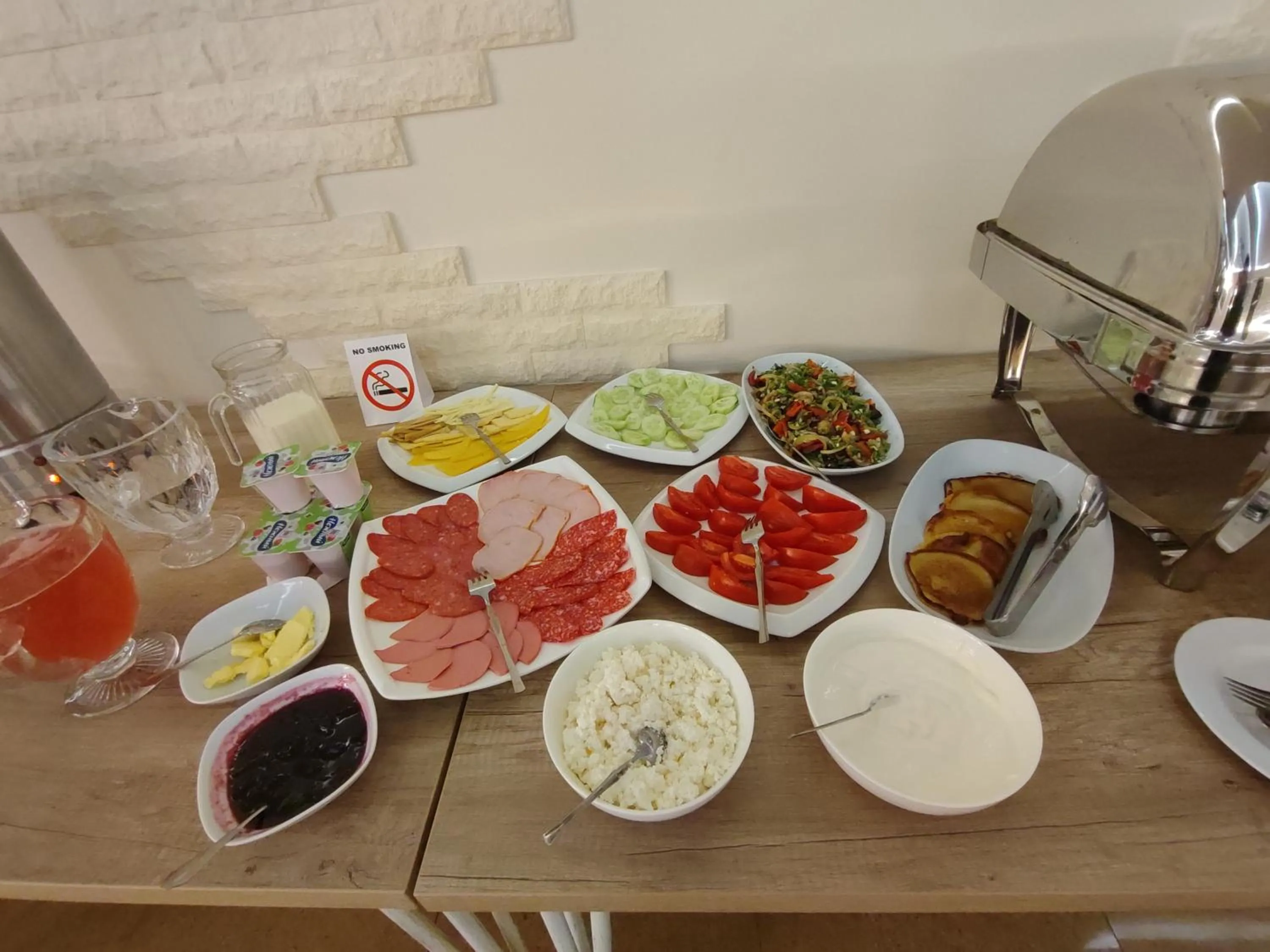 Breakfast in DeLin Hotel And Tours