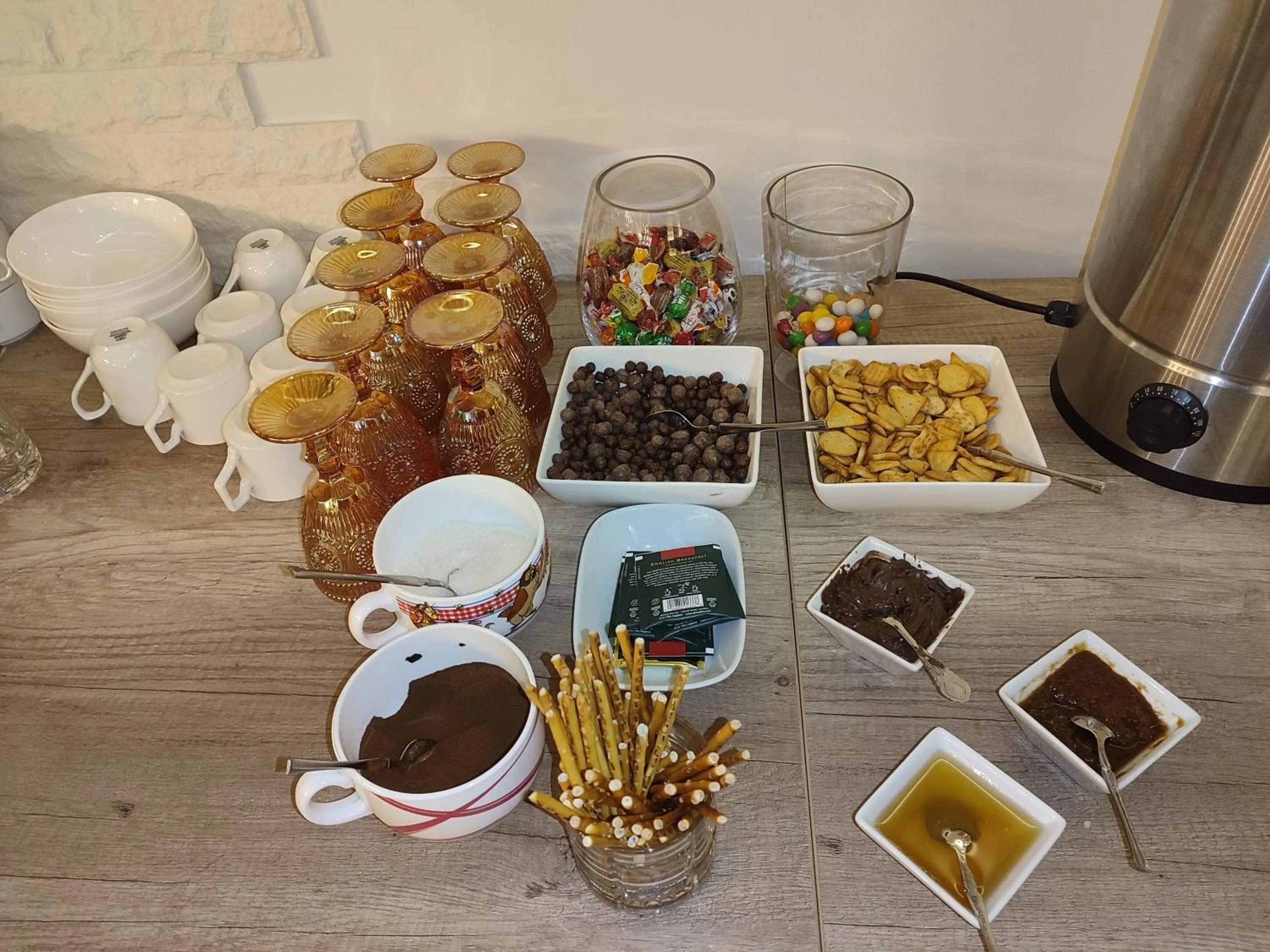 Breakfast in DeLin Hotel And Tours