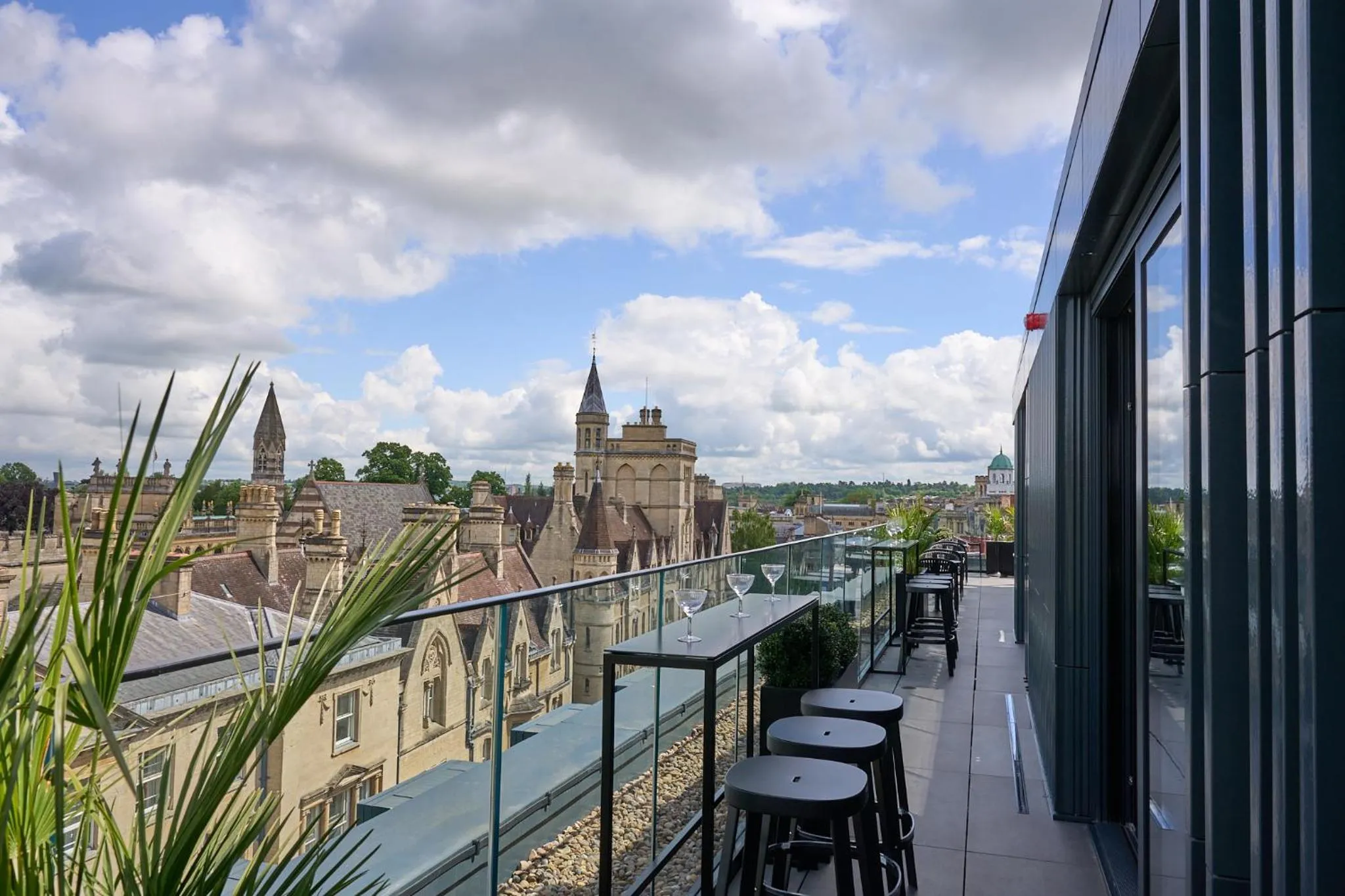 Lounge or bar in The Store