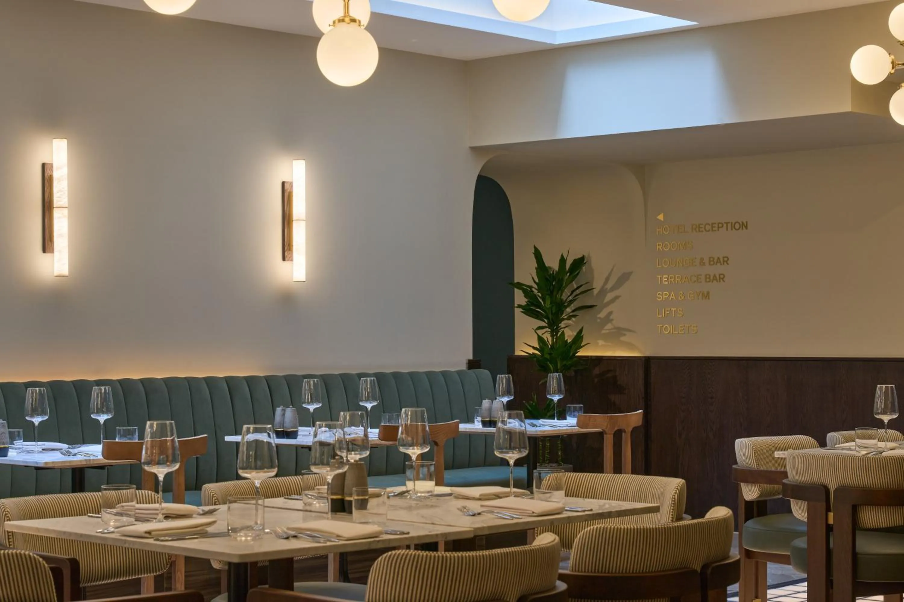 Restaurant/places to eat in The Store