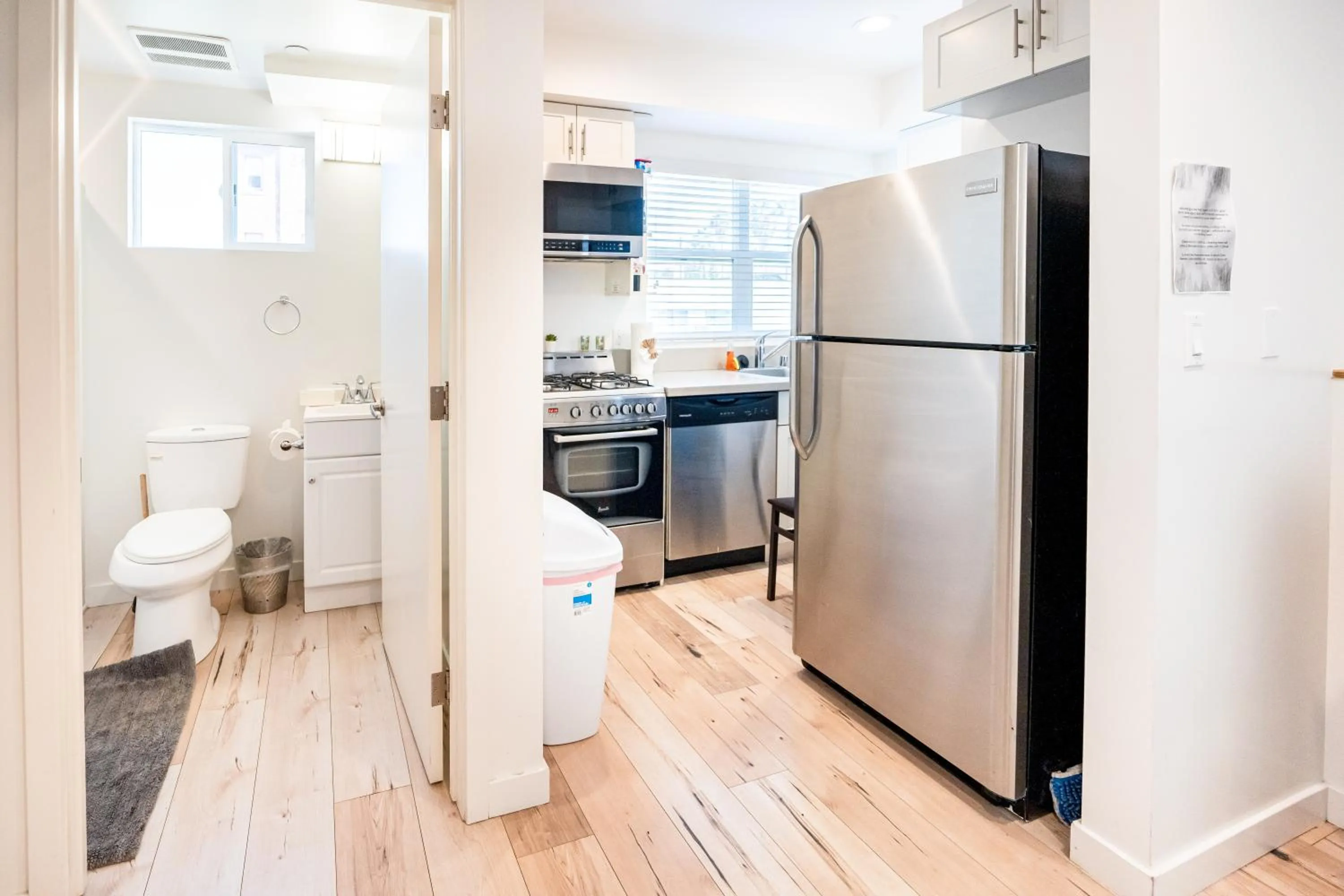 Kitchen or kitchenette in Brand New Koreatown Loft with 3 Levels 2 Parking Spots