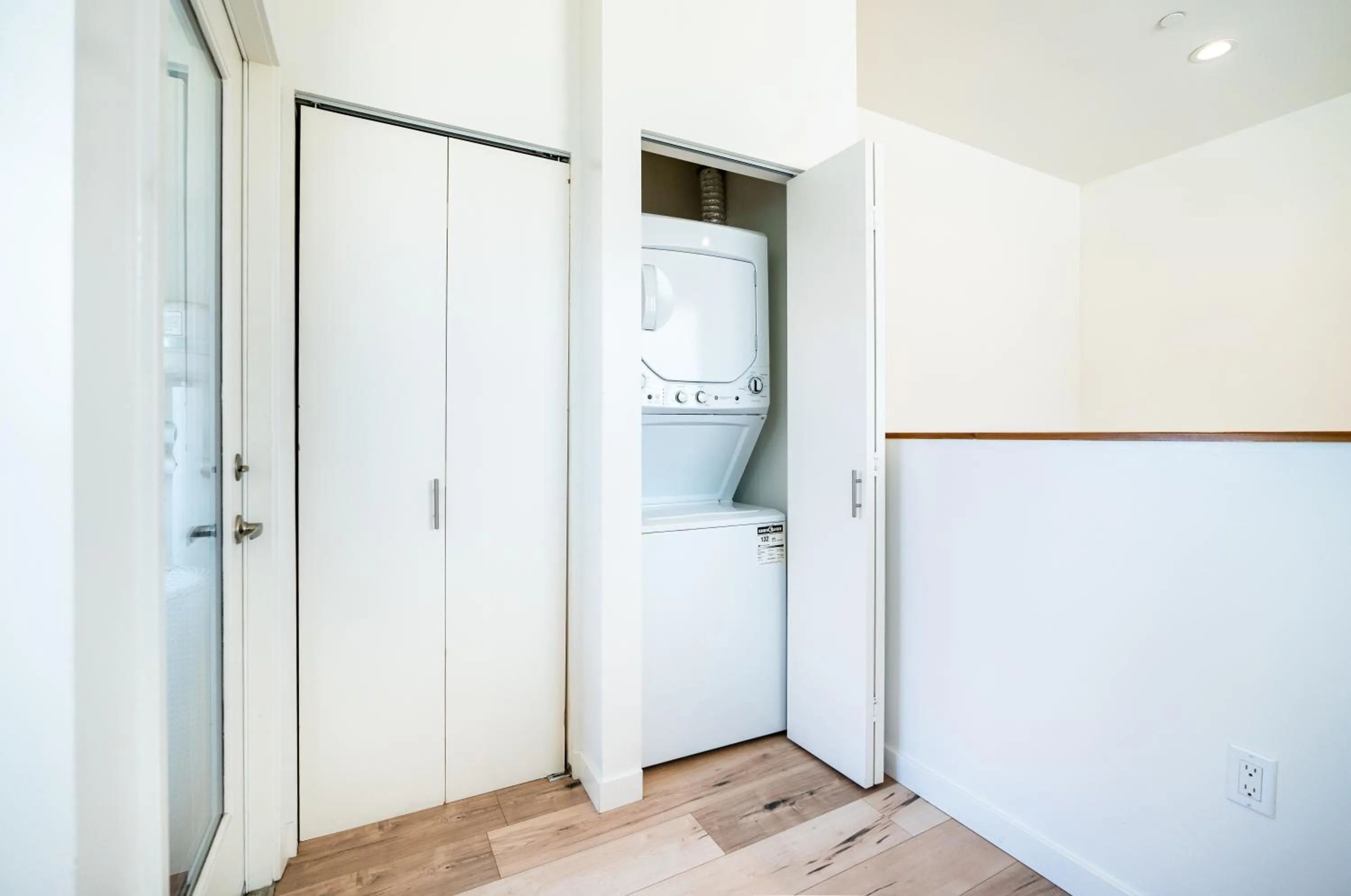dryer in Brand New Koreatown Loft with 3 Levels 2 Parking Spots