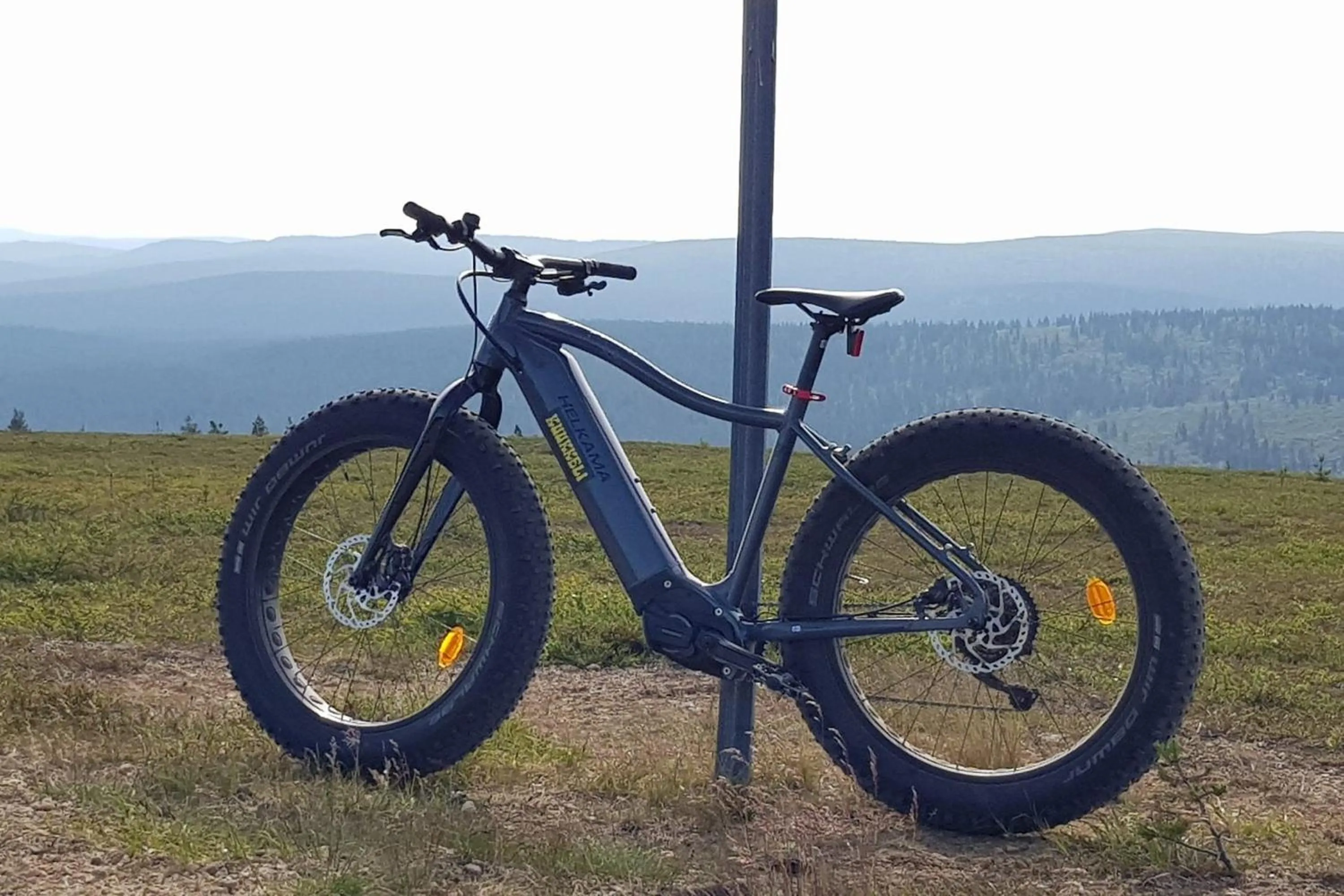 Cycling in Kuukkeli Apartments Pikku-Hirvas ja Porotokka