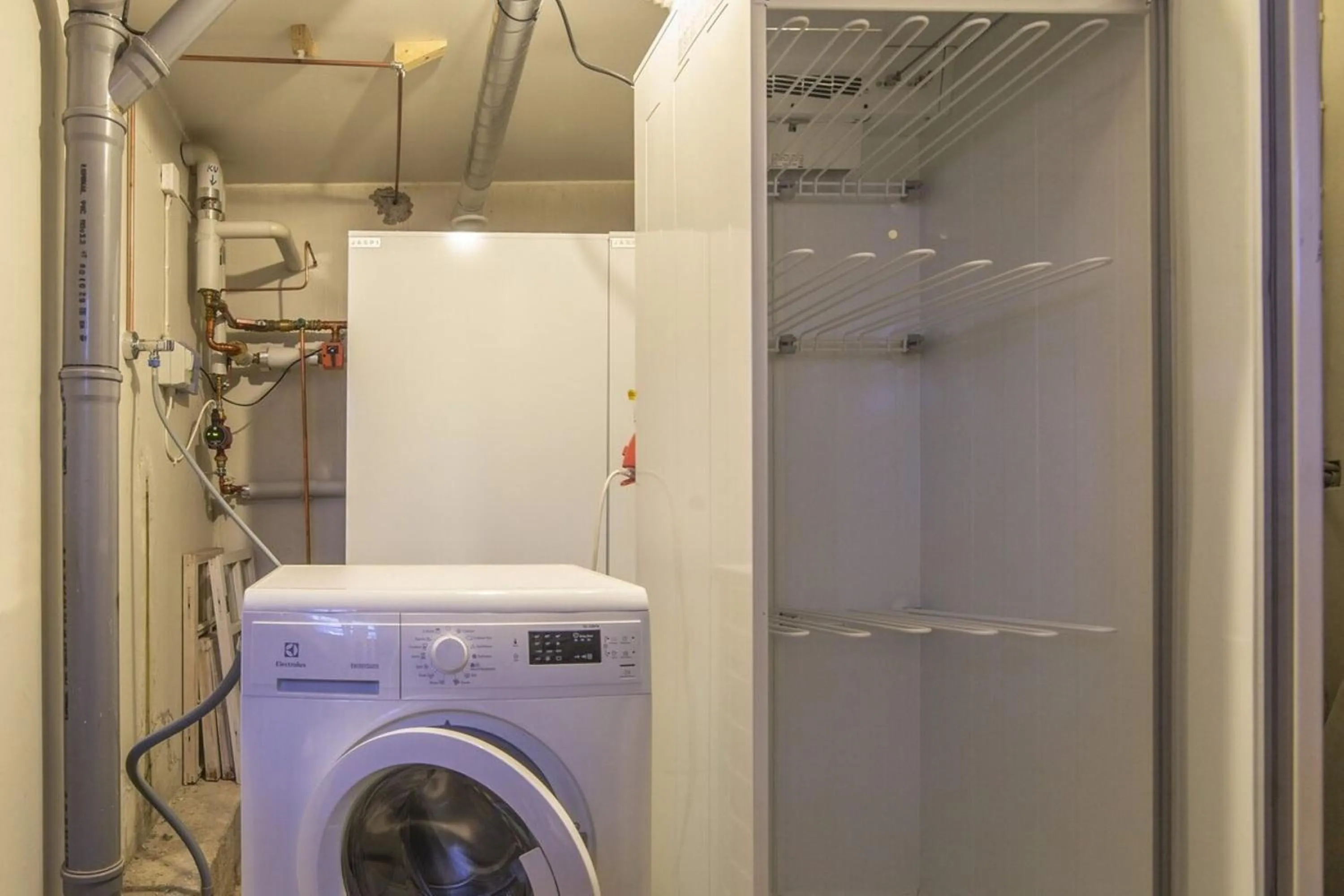 washing machine in Kuukkeli Apartments Pikku-Hirvas ja Porotokka