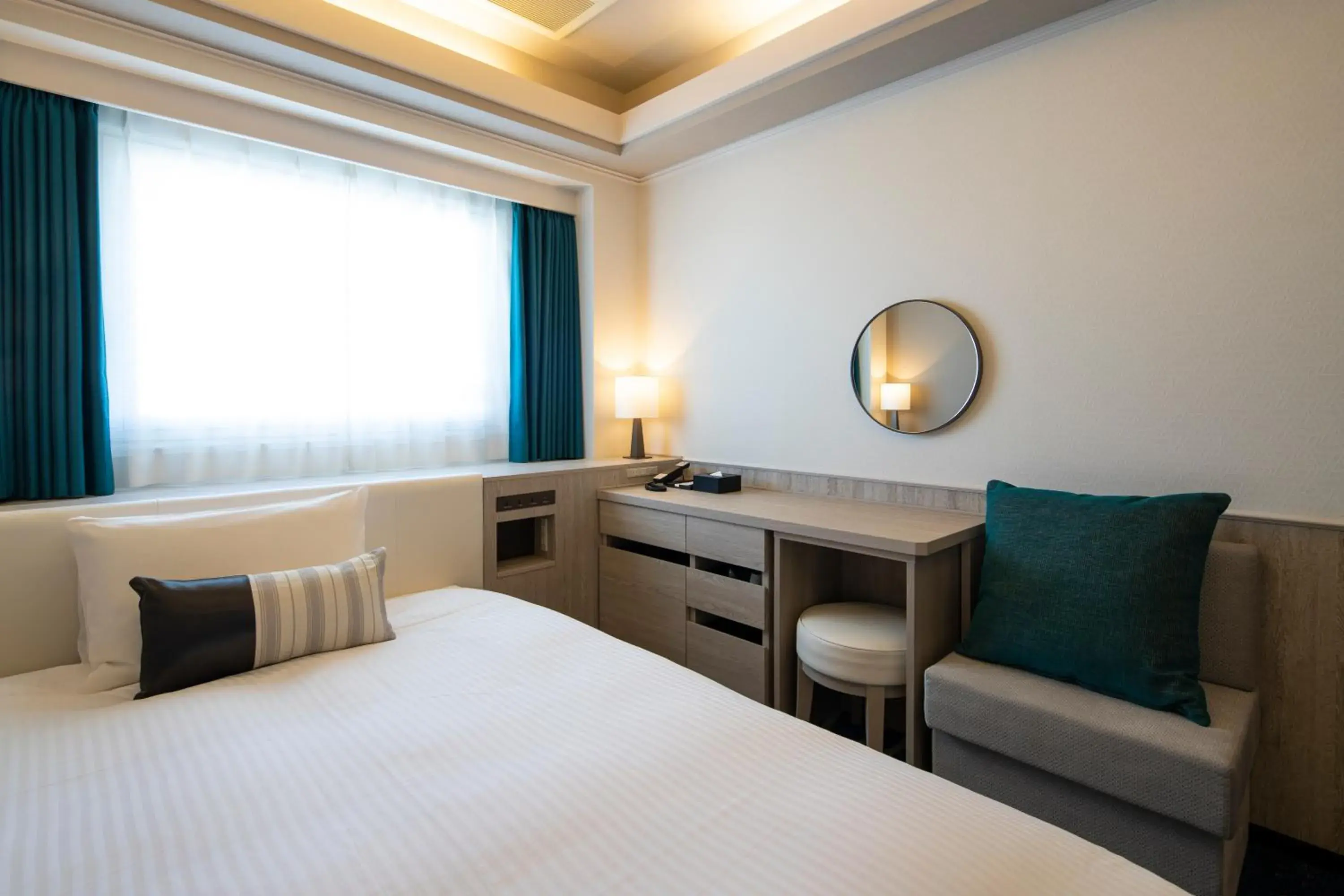 Double Room with Small Double Bed - Non-Smoking in Shin Yokohama Grace Hotel Double Room with Small Double Bed - Non-Smoking in Shin Yokohama Grace Hotel