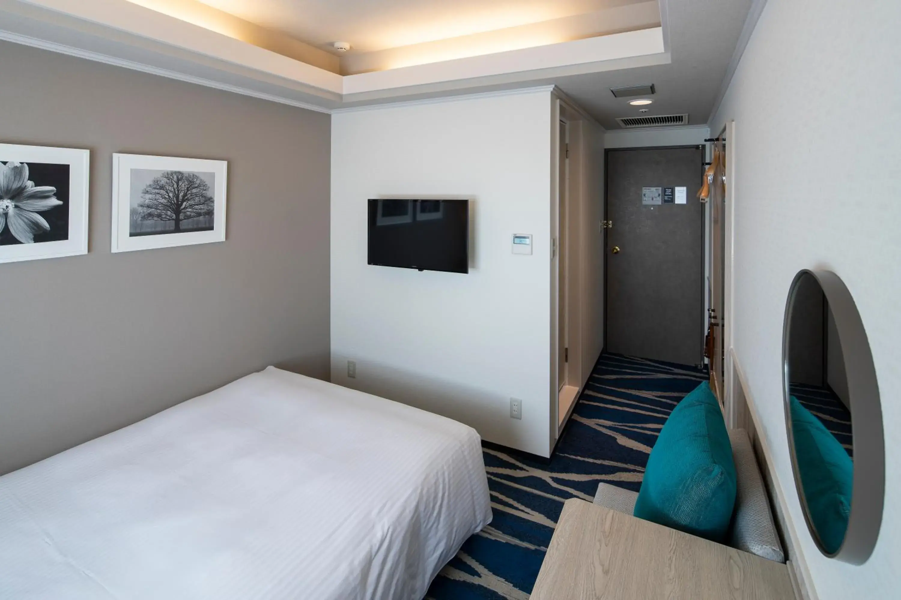 Double Room with Small Double Bed - Smoking in Shin Yokohama Grace Hotel Double Room with Small Double Bed - Smoking in Shin Yokohama Grace Hotel