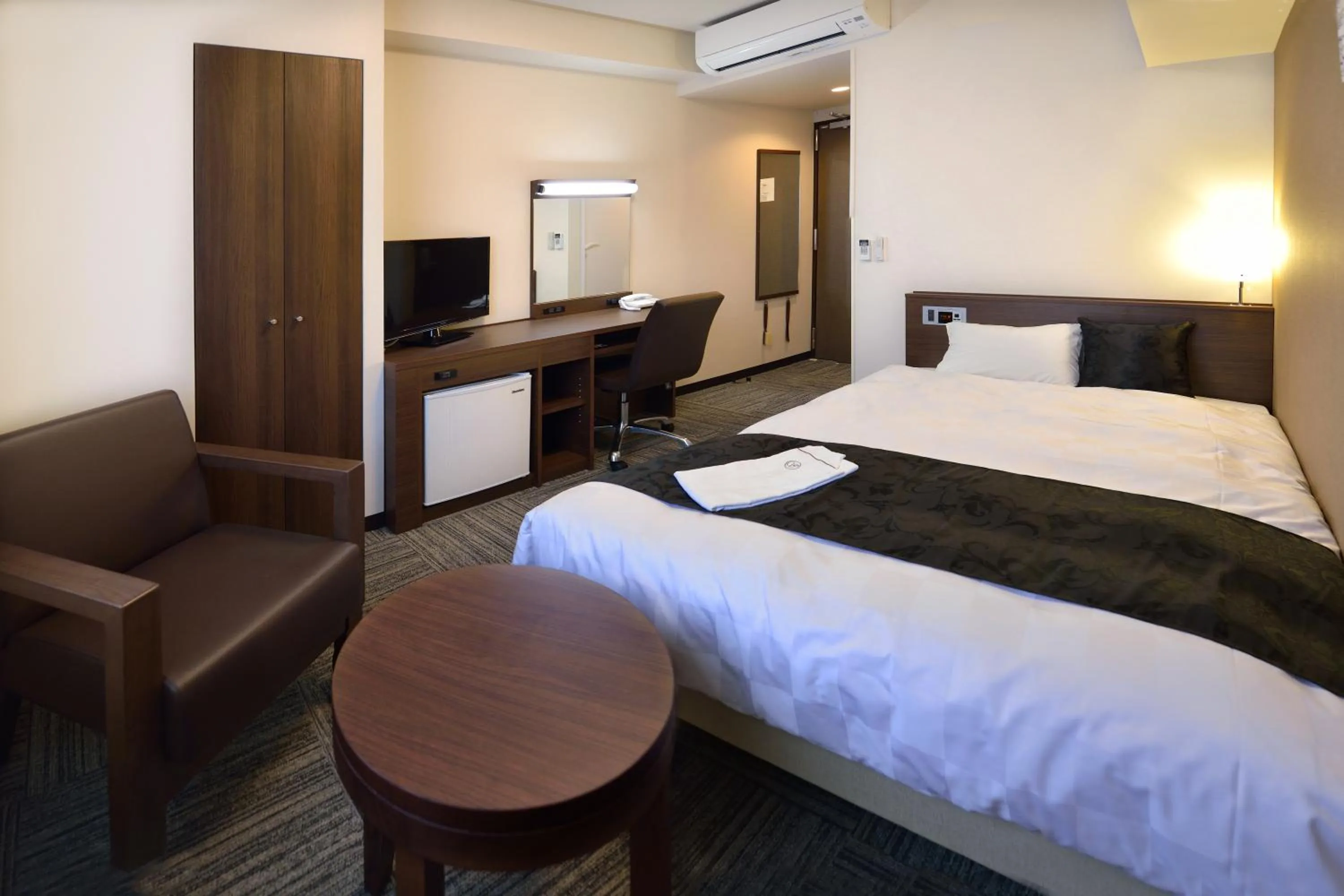 Photo of the whole room, Bed in Sunrise Inn Iwaki