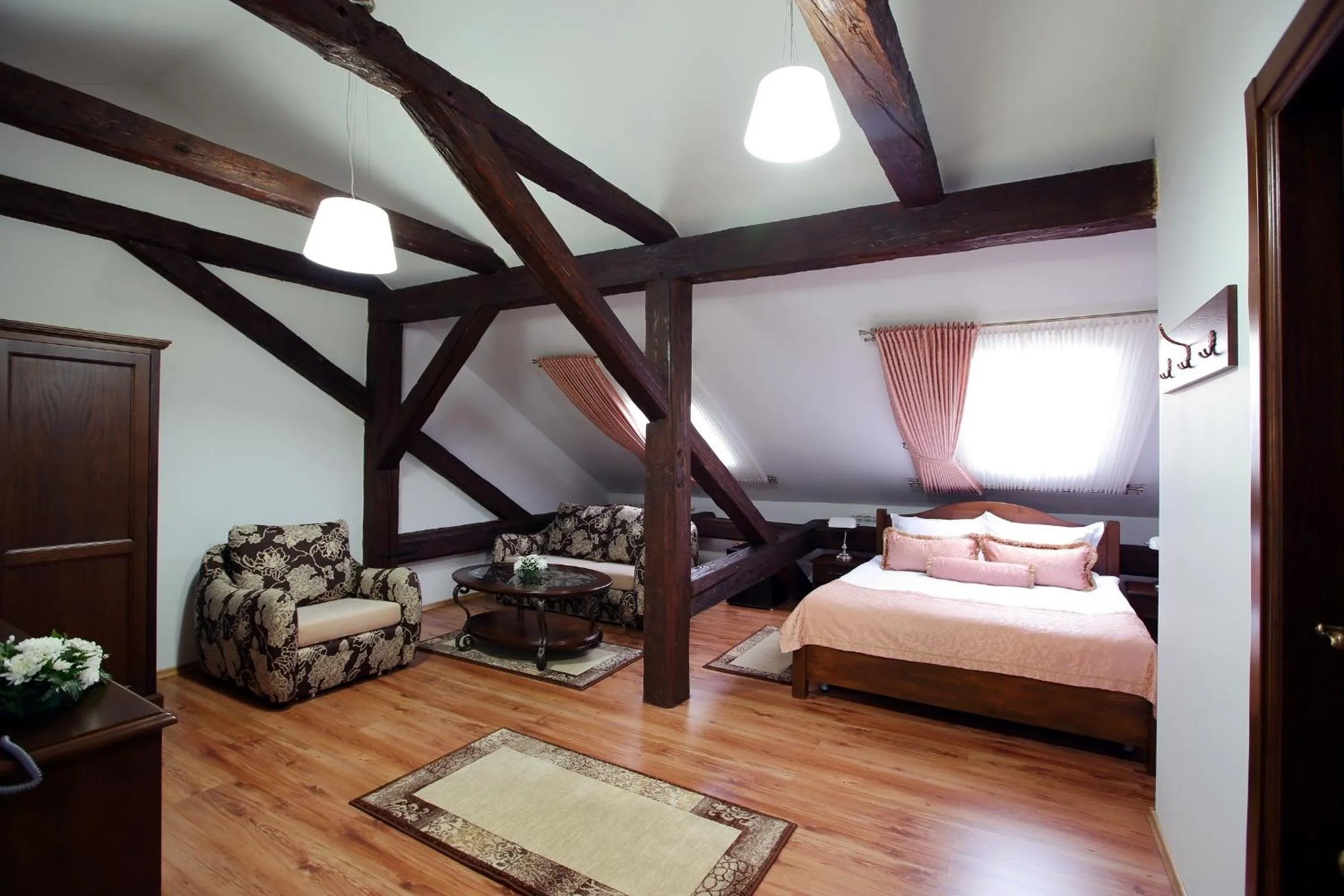 Photo of the whole room, Bed in Hotel Galany