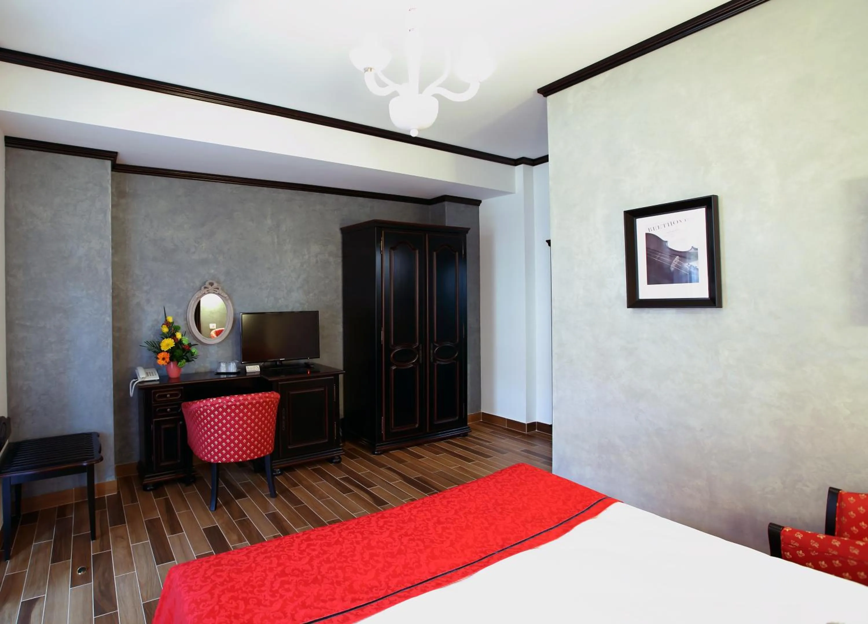 Photo of the whole room, Bed in Hotel Galany