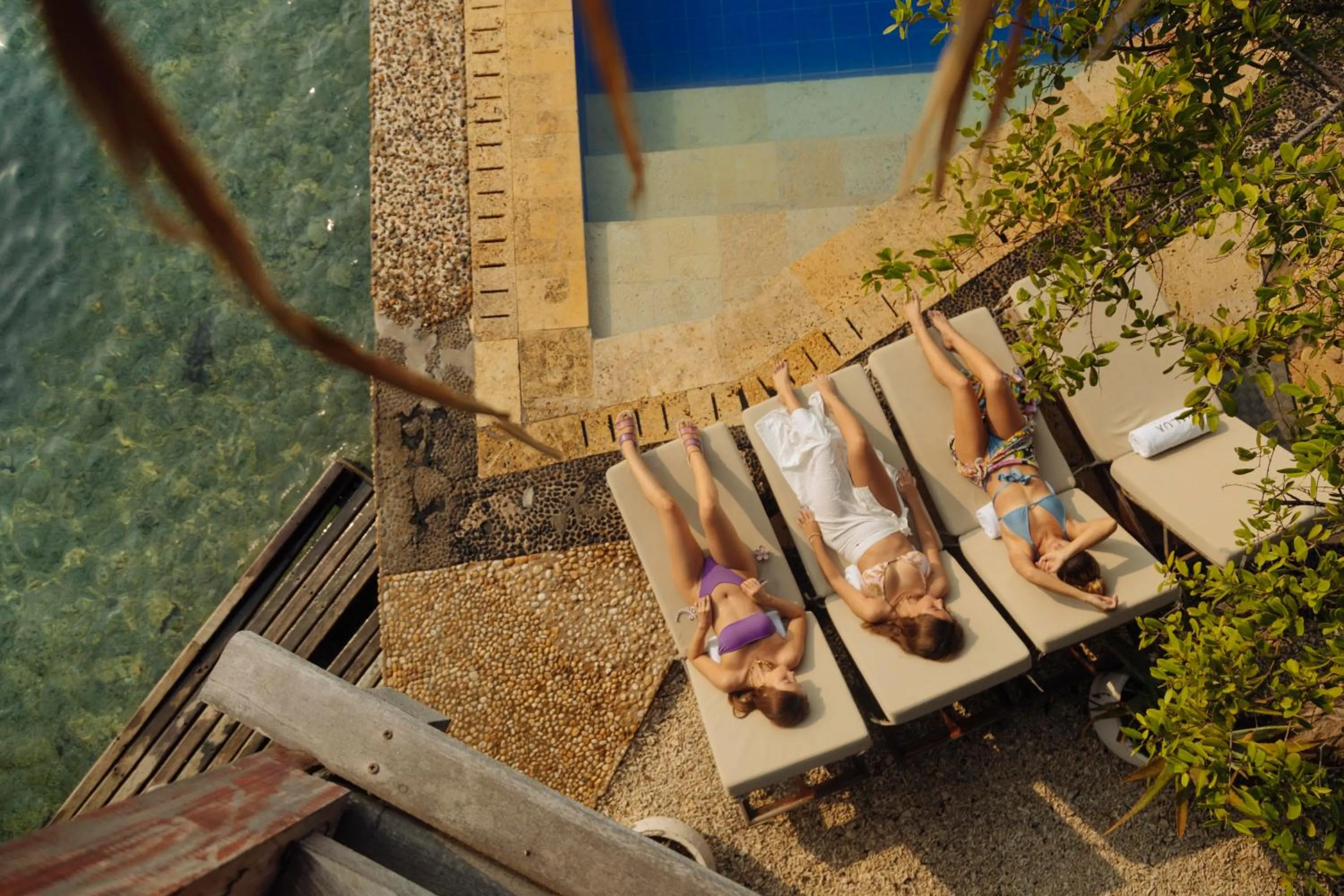Pool view in Isla Kalua - Private Ocean Villa