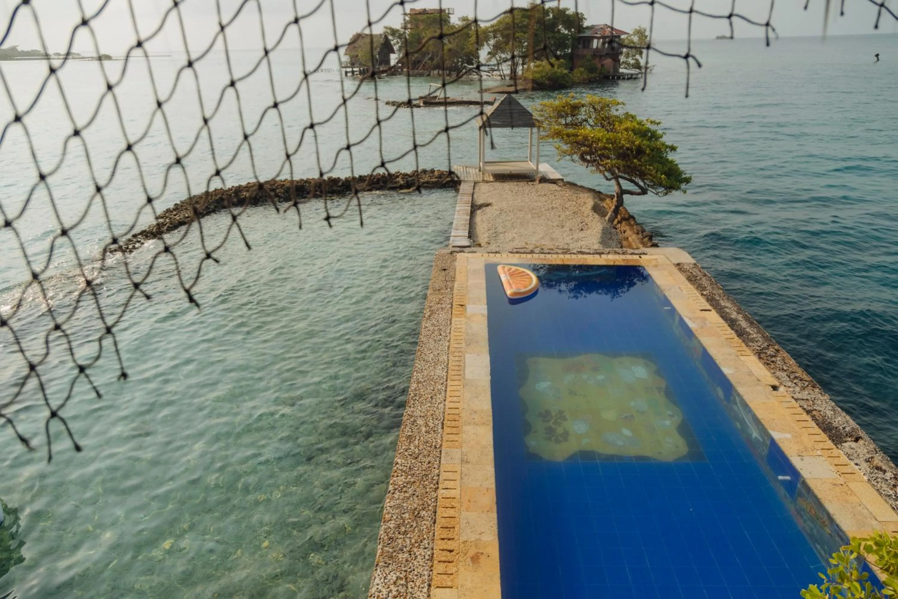 Pool view in Isla Kalua - Private Ocean Villa