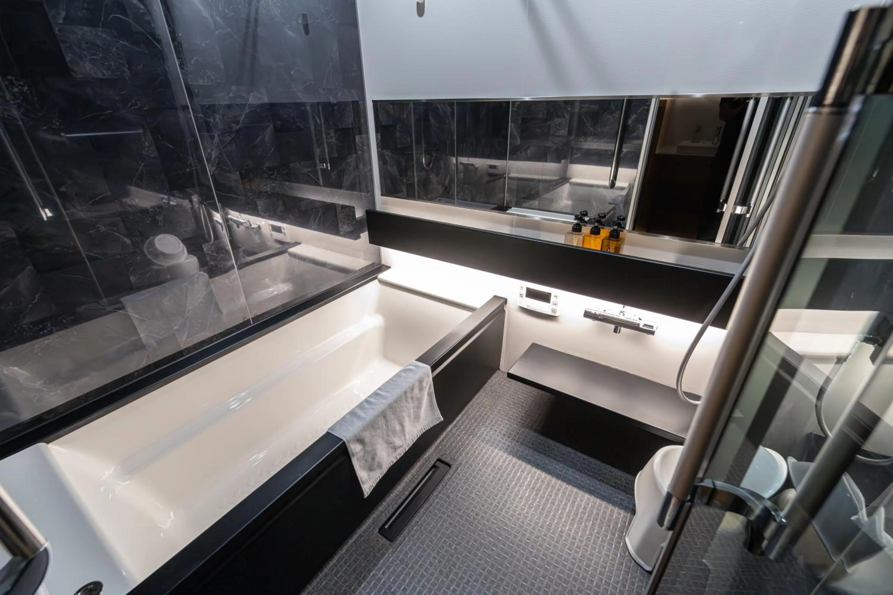 Shower in Hotel Liberte Kyoto Gojo