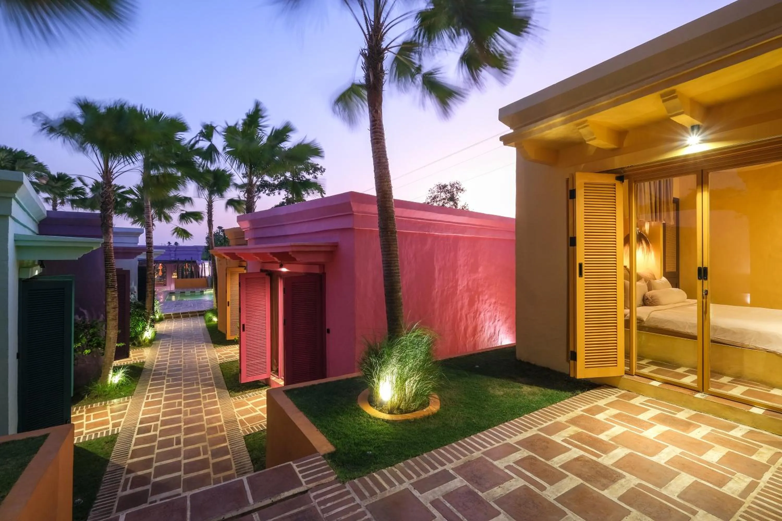 Property building in El Barrio Boutique Hotel & Bar