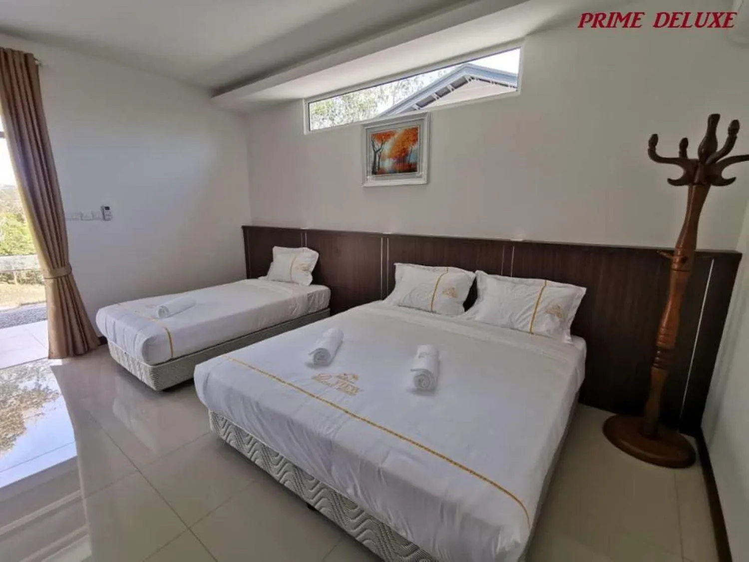 Property building, Bed in D View Holiday Homes