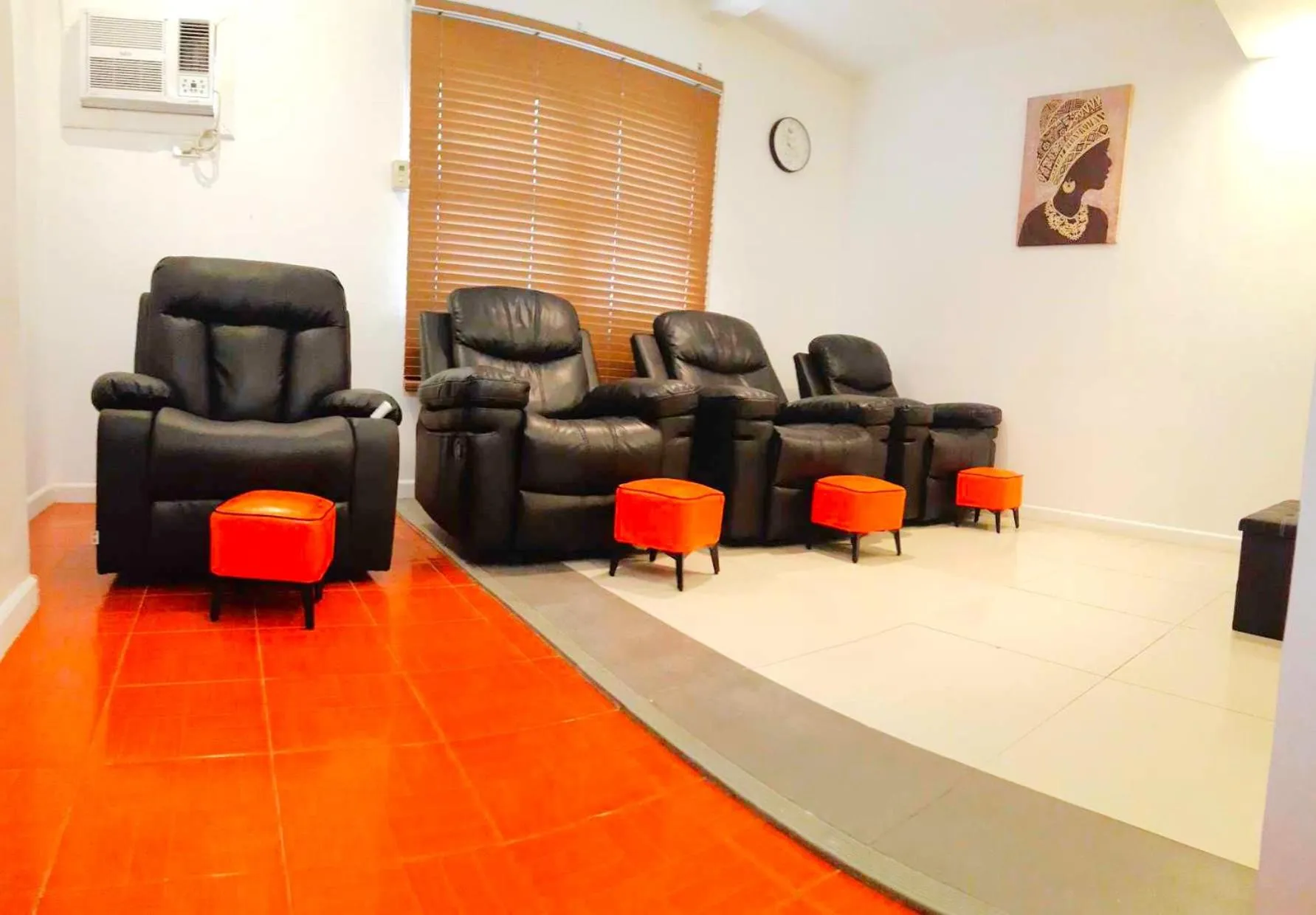 Massage in Hotel California Suite