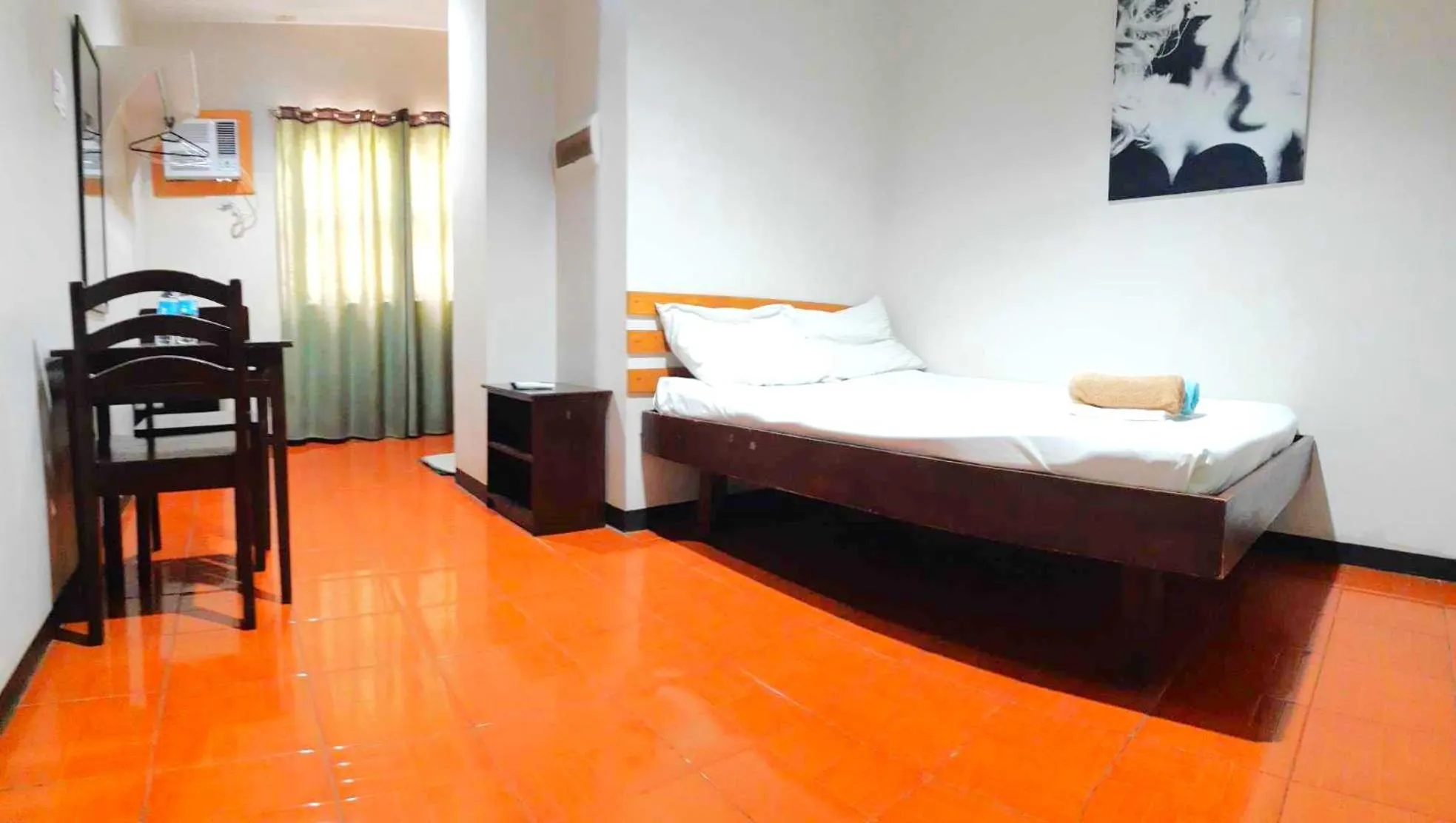 Bed in Hotel California Suite