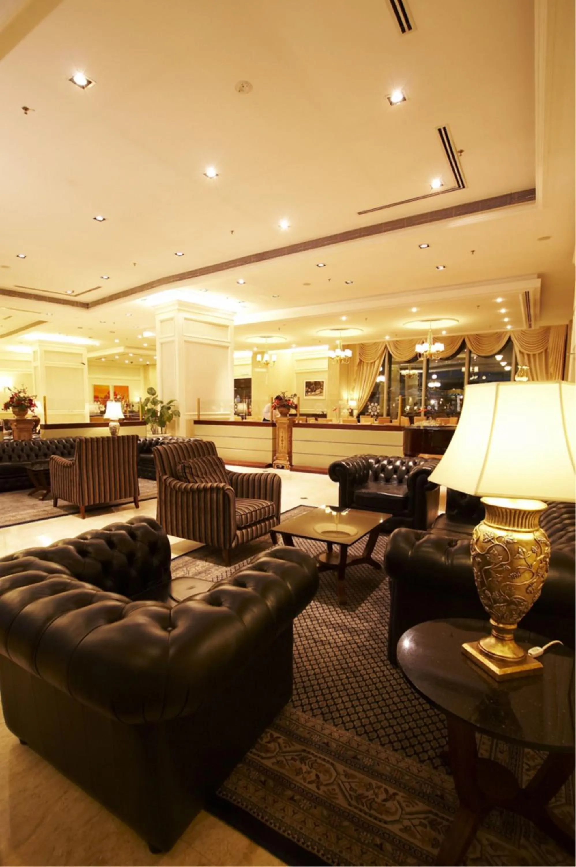 Facade/entrance in Royale Chulan The Curve