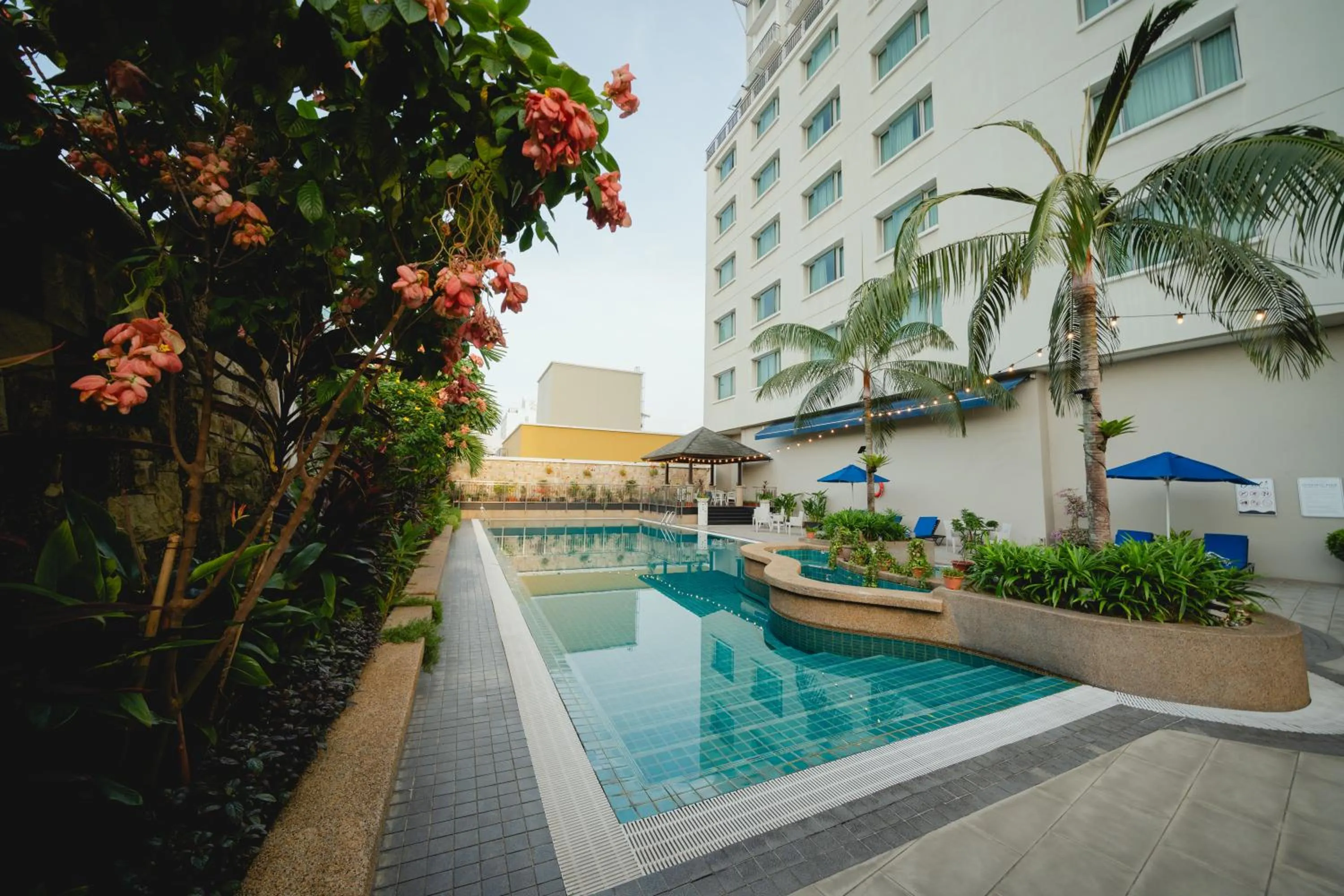 Swimming pool in Royale Chulan The Curve