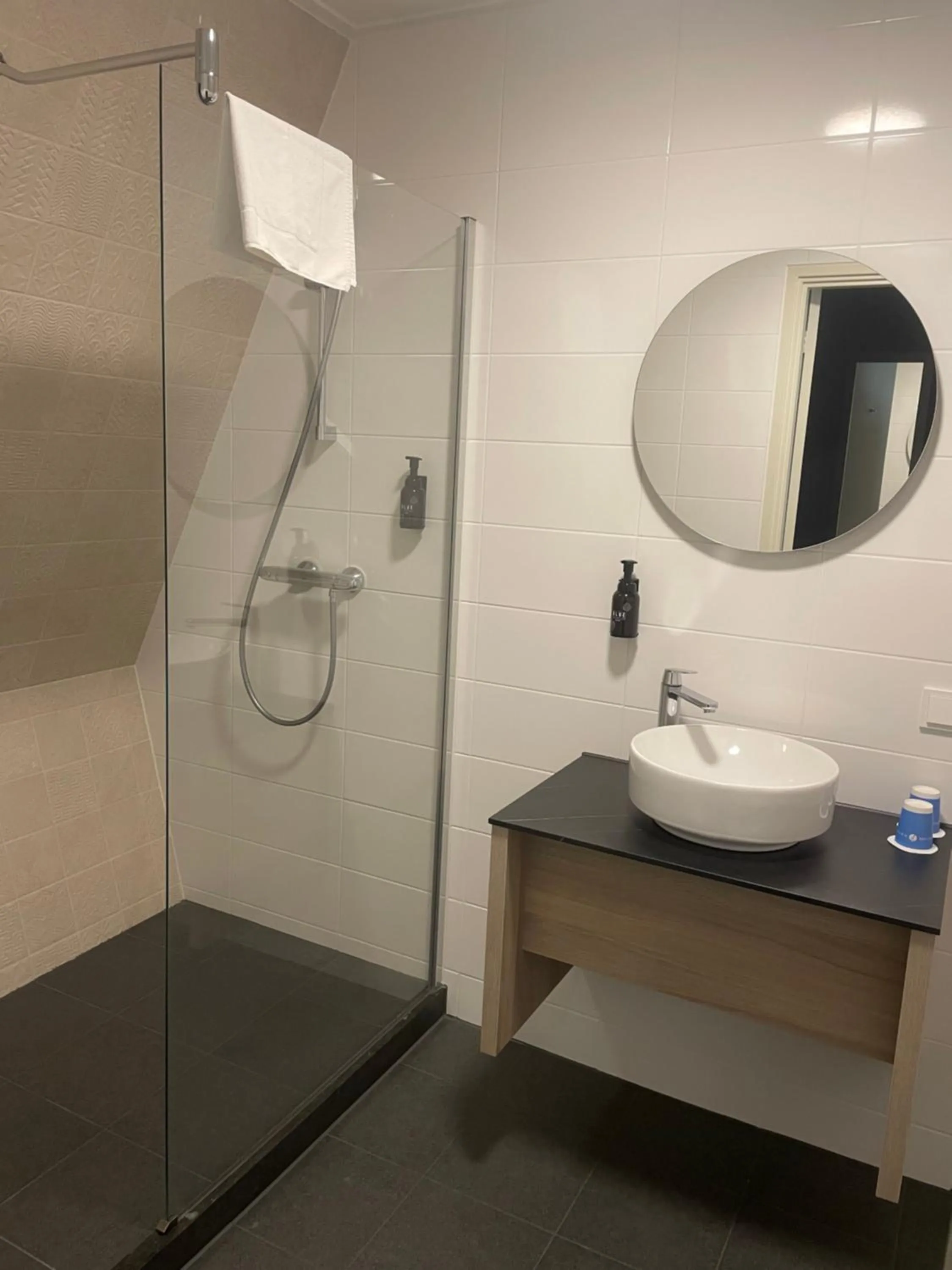 Bathroom in Fletcher Hotel Paleis Stadhouderlijk Hof