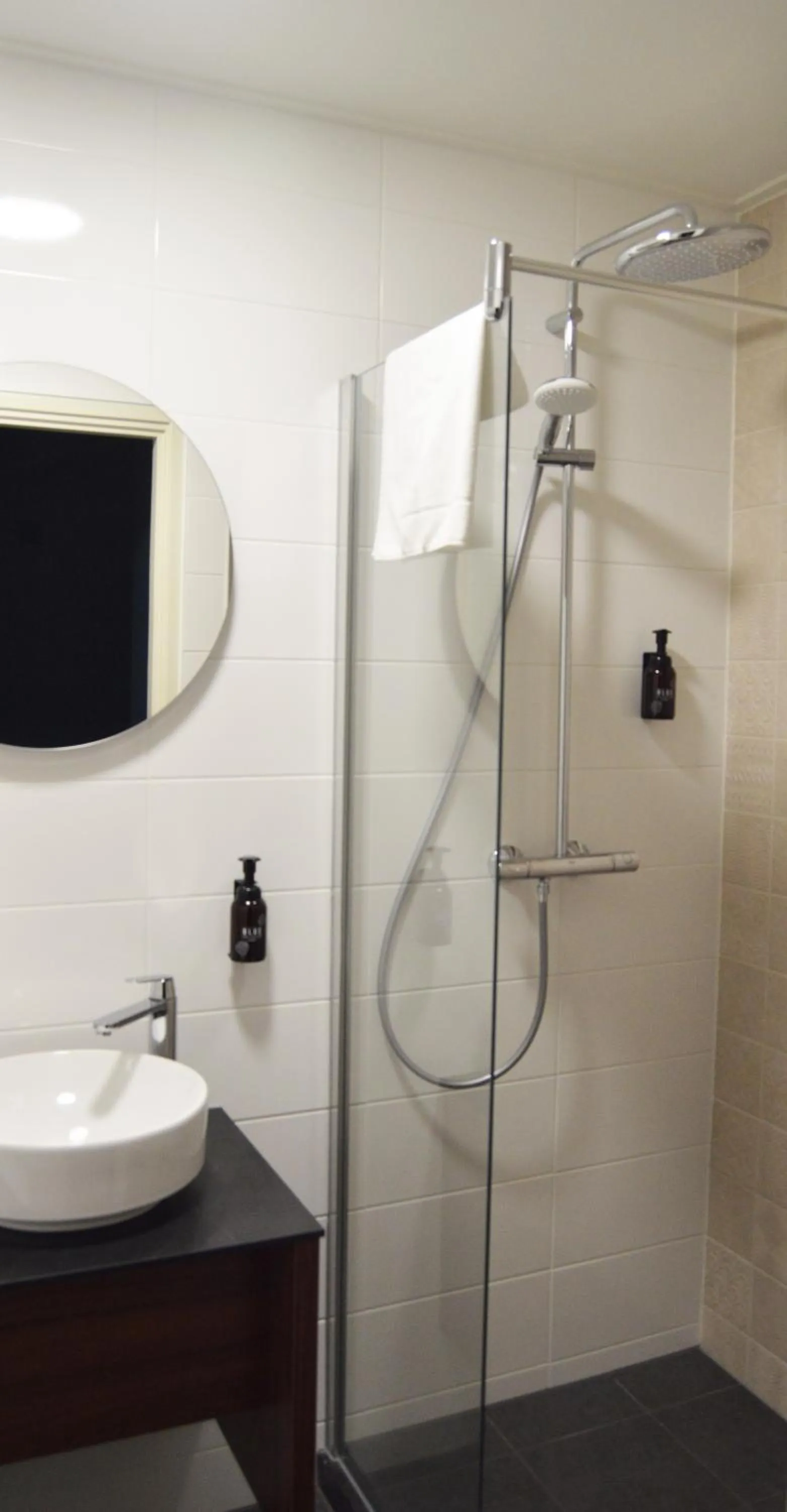 Shower in Fletcher Hotel Paleis Stadhouderlijk Hof