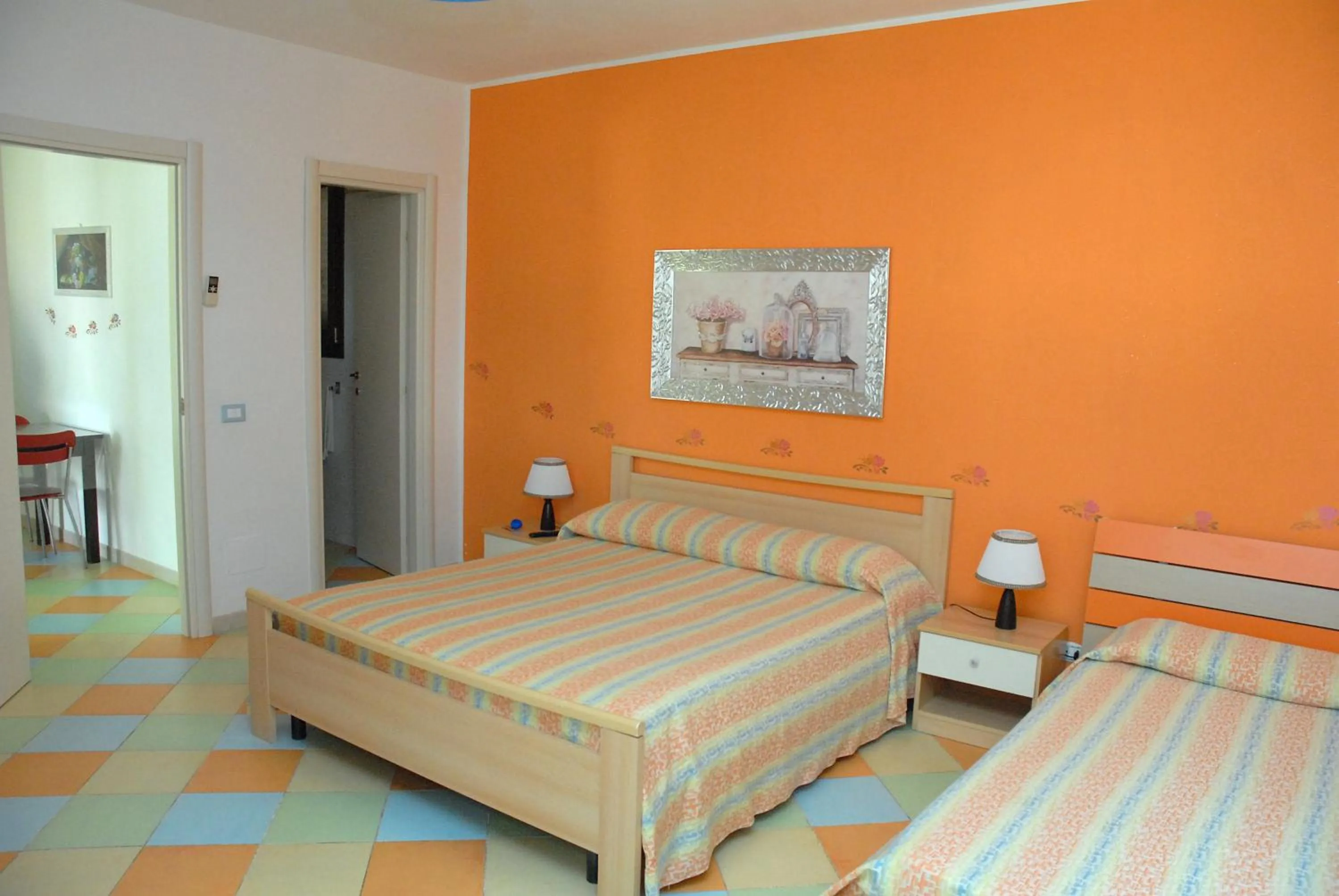 Photo of the whole room in Borgo Console